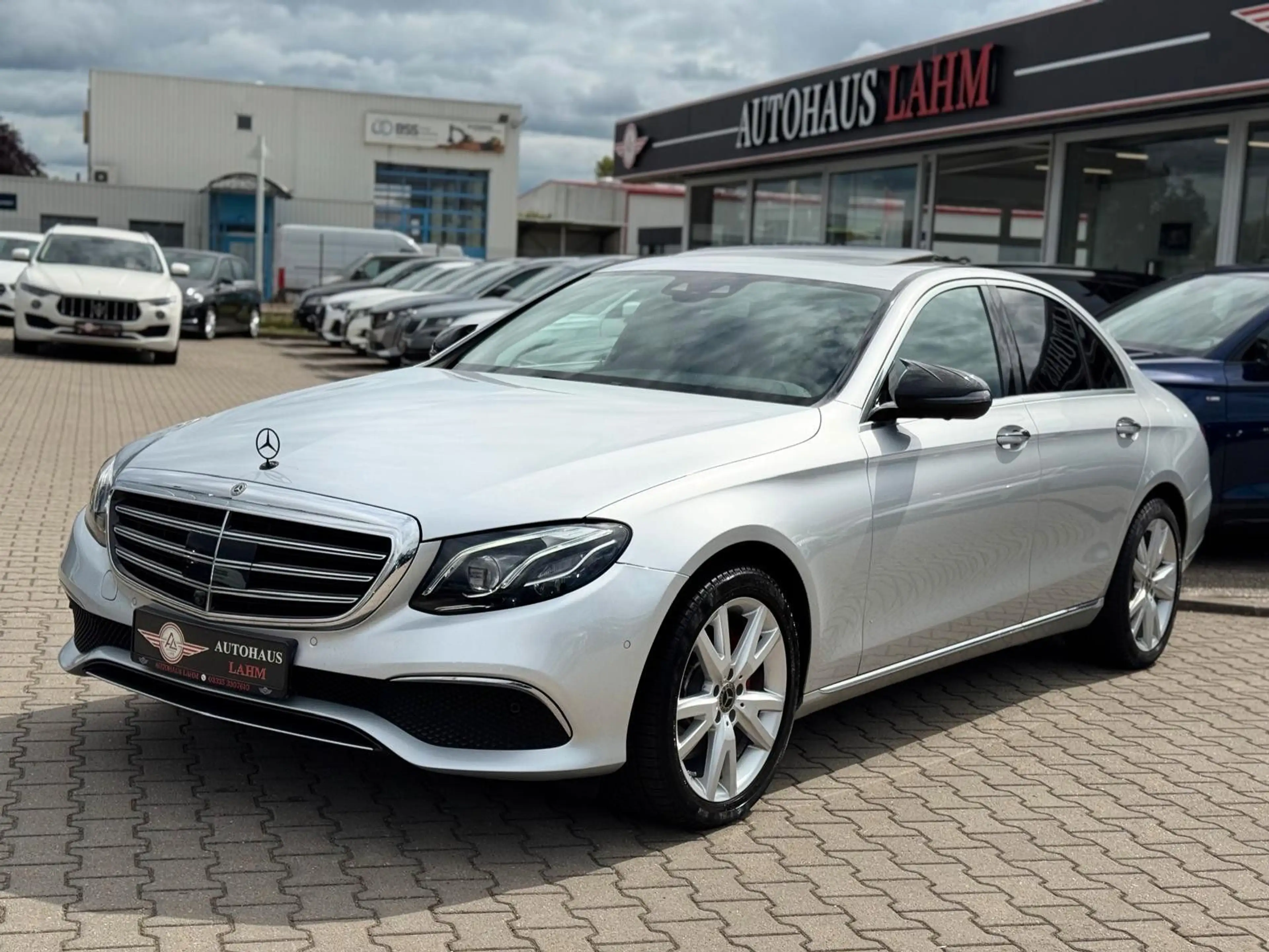 Mercedes-Benz E 350 CDI Lim. 9G-TRONIC"Exclusive"S-DACH*AHK*360 — photo 2