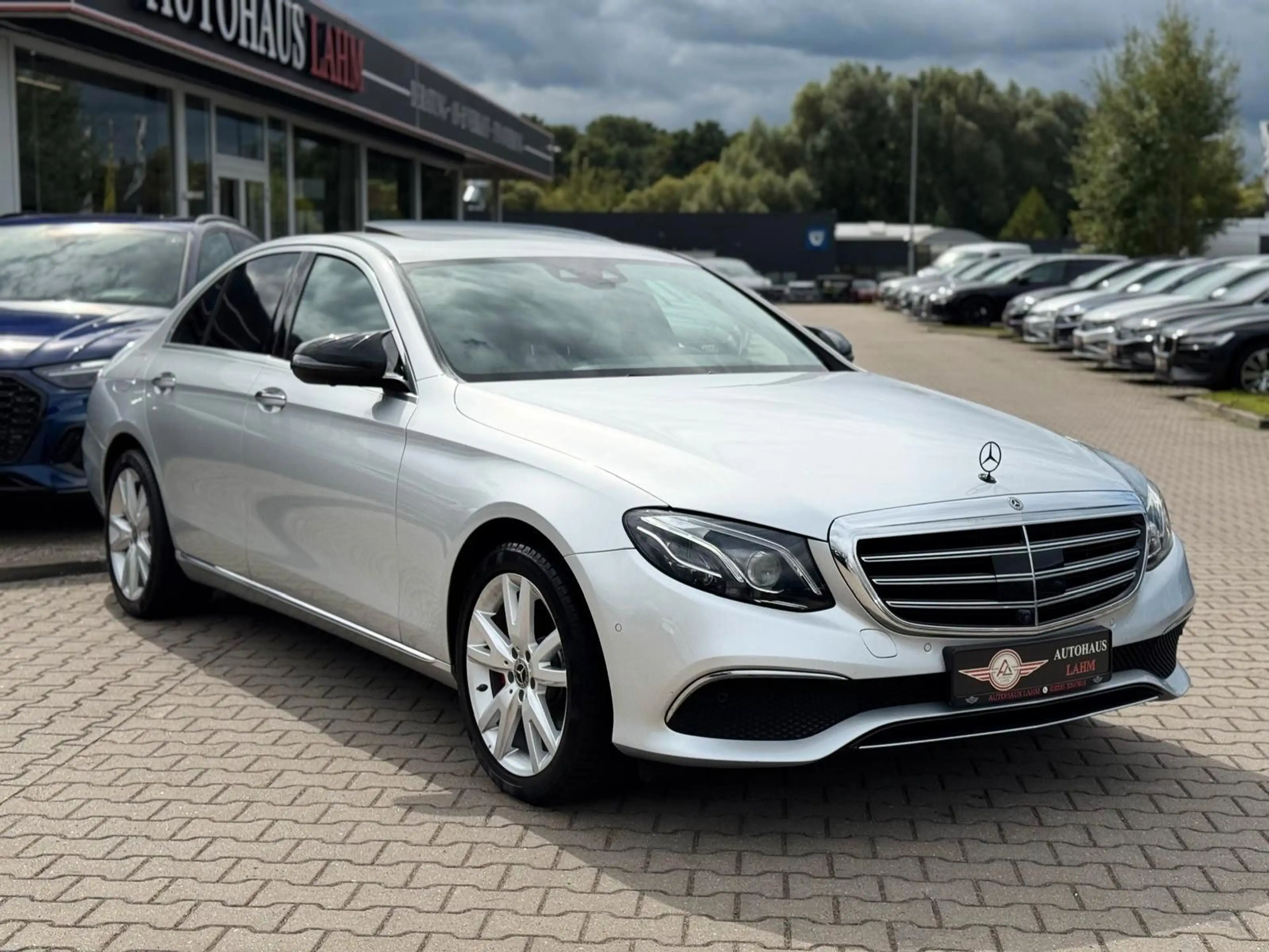 Mercedes-Benz E 350 CDI Lim. 9G-TRONIC"Exclusive"S-DACH*AHK*360 — photo 3