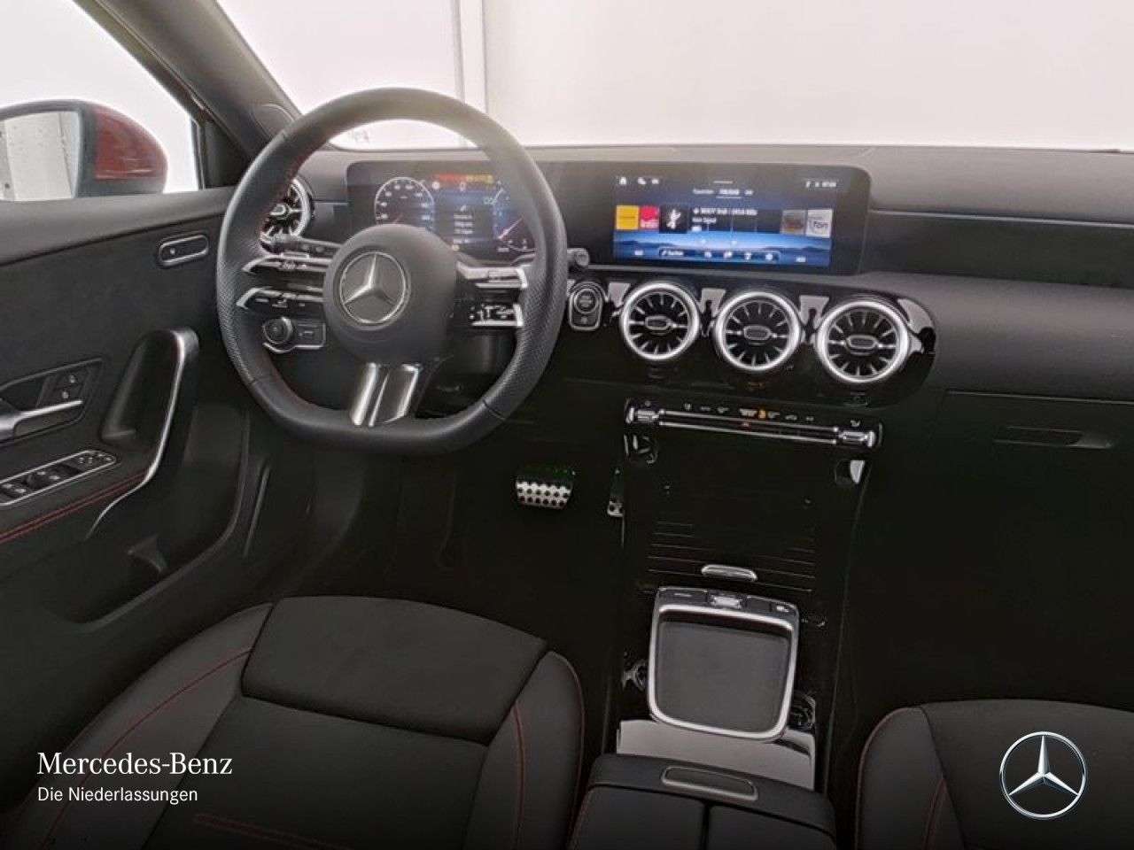 Mercedes-Benz A 220