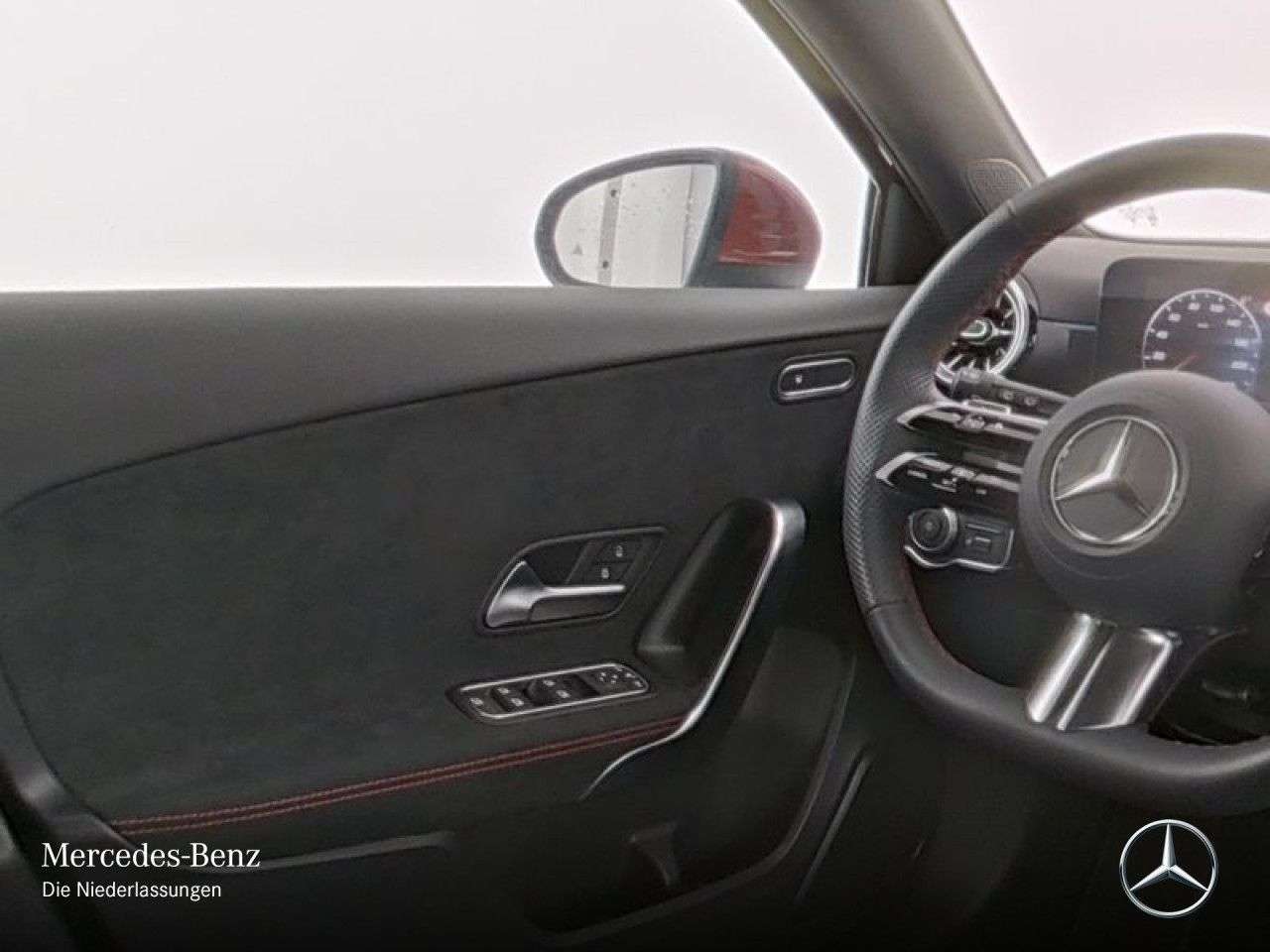 Mercedes-Benz A 220