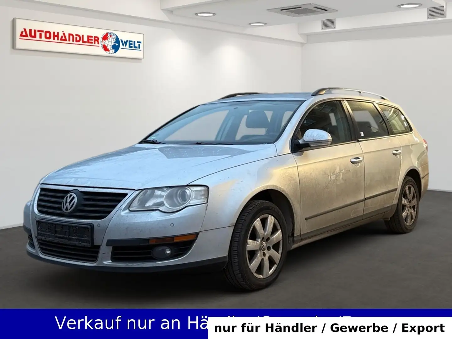Volkswagen Passat Variant Passat Kombi 2.0 TDI Automatik Klimaanlage PDC Silber - 1