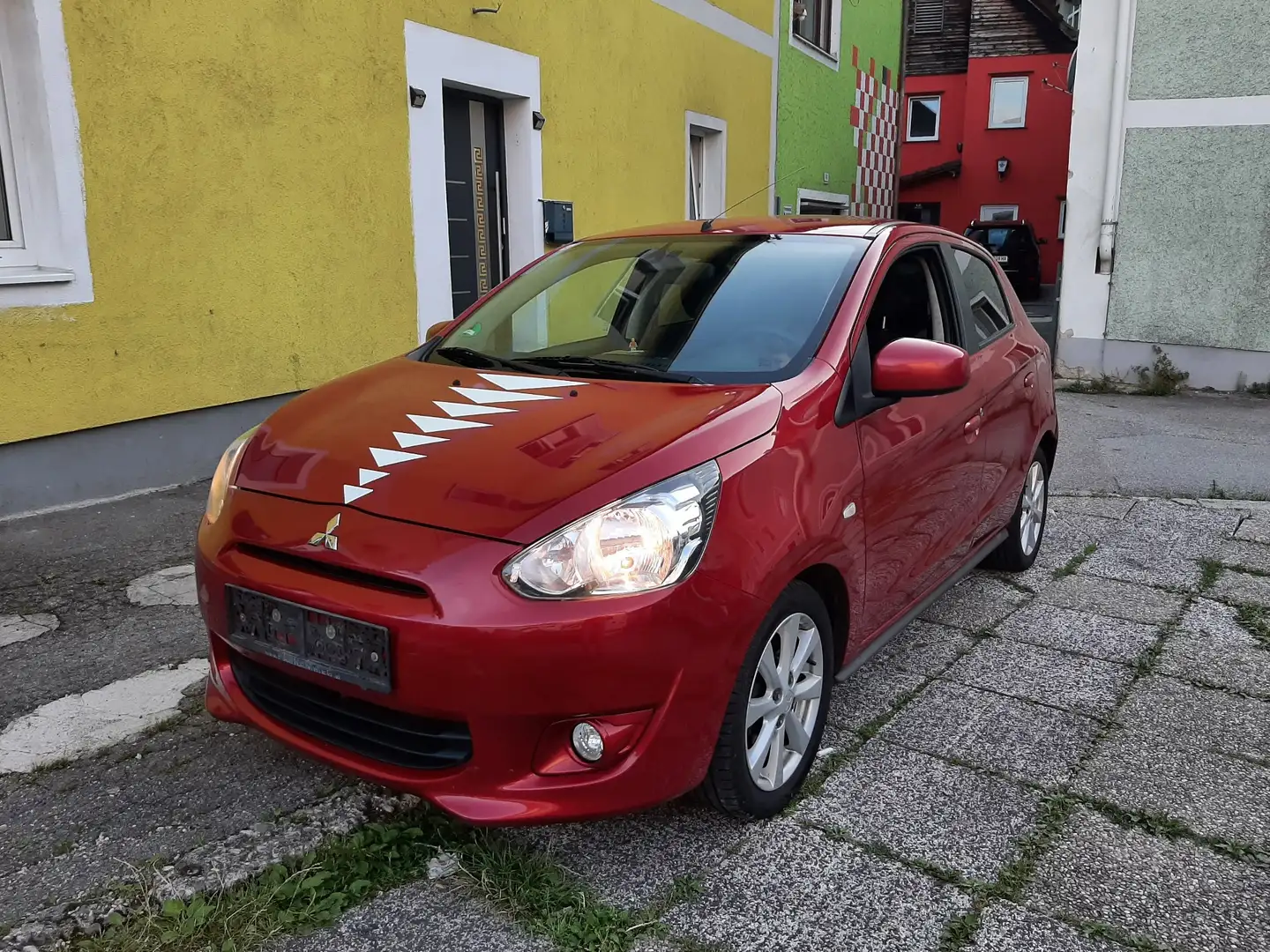 Mitsubishi Space Star 1.2 Clear Tec Shine+ - 2