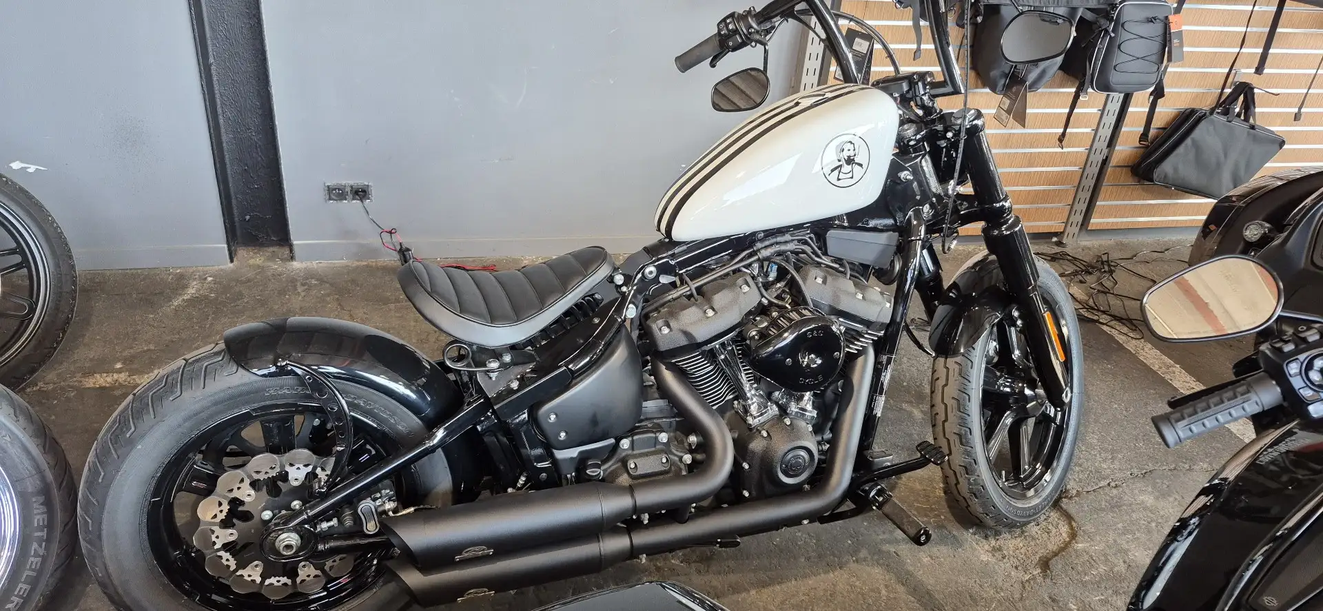 Harley-Davidson Street Bob dr jekill et mr hyde Fekete - 1