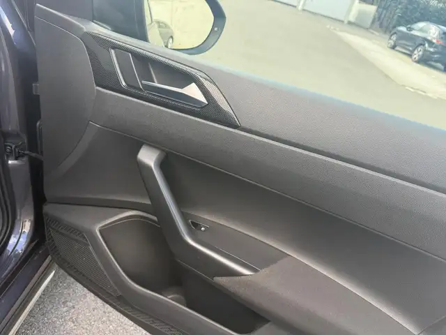Volkswagen Taigo view 9