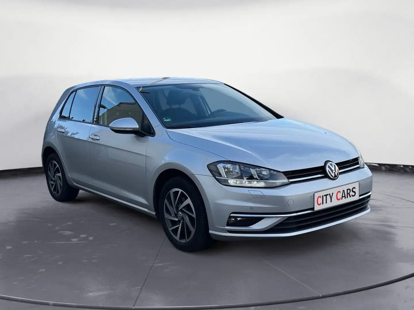 Volkswagen Golf VII Lim. Sound Start-Stopp Navi PDC ACC Silber - 2