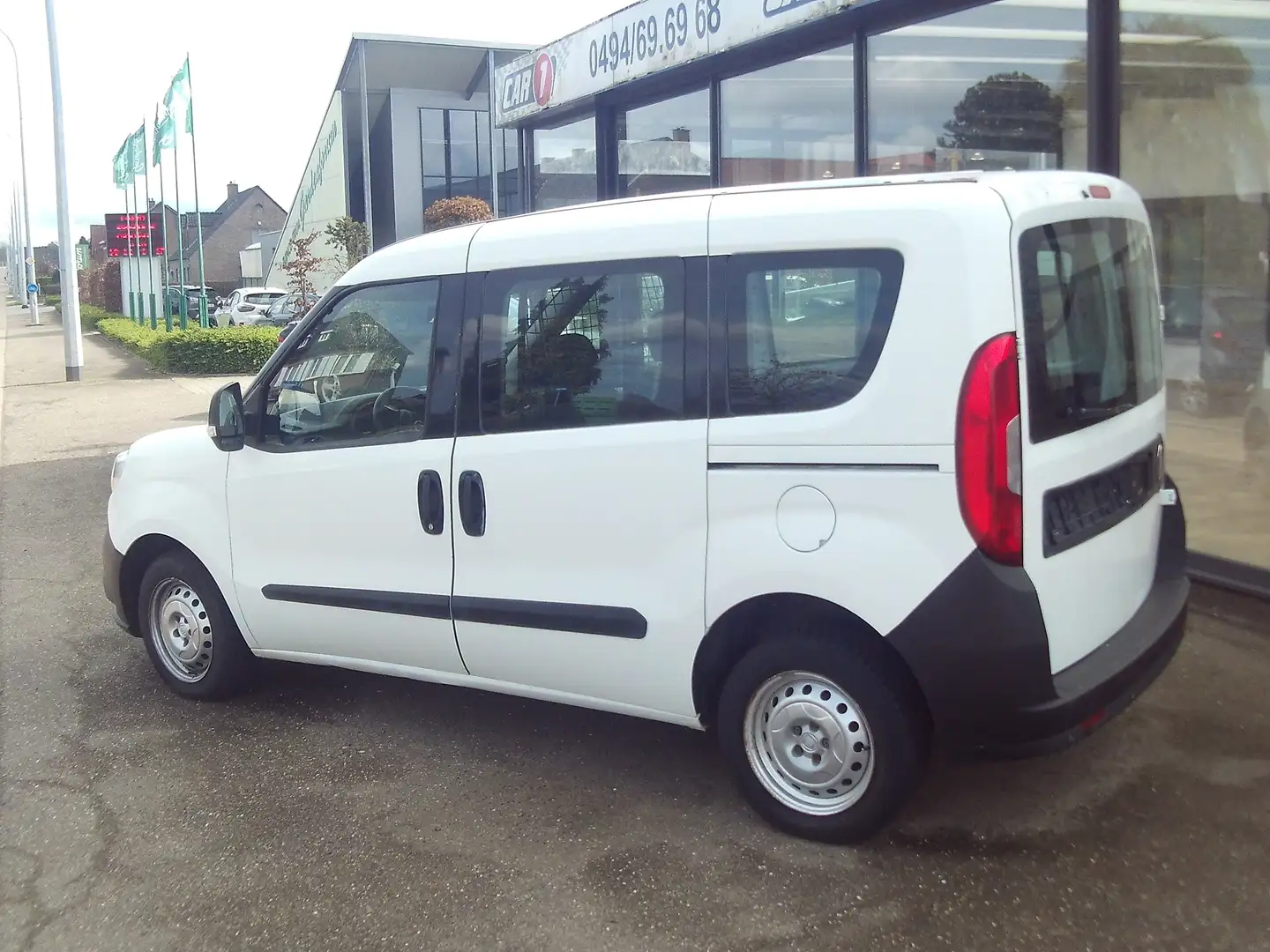 Fiat Doblo LANG CHASSIS-BTW AFTREKBAAR Blanc - 2