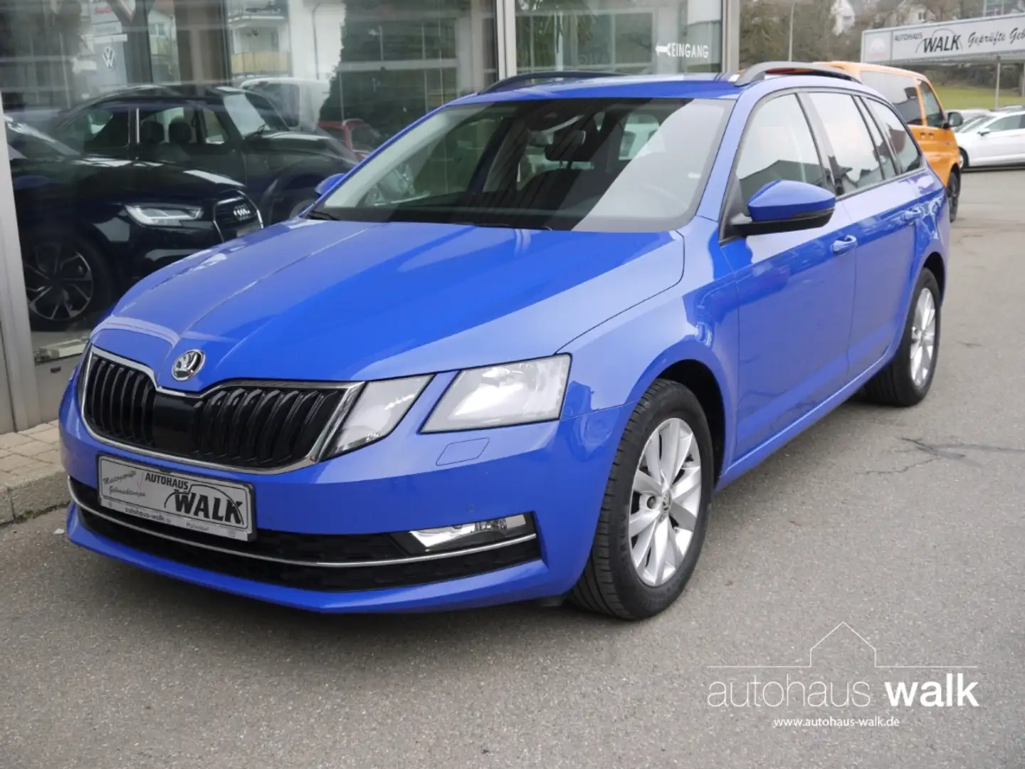 Skoda Octavia Combi 1.6 TDI Style CarPlay RFK 8xAirbag Bleu - 2
