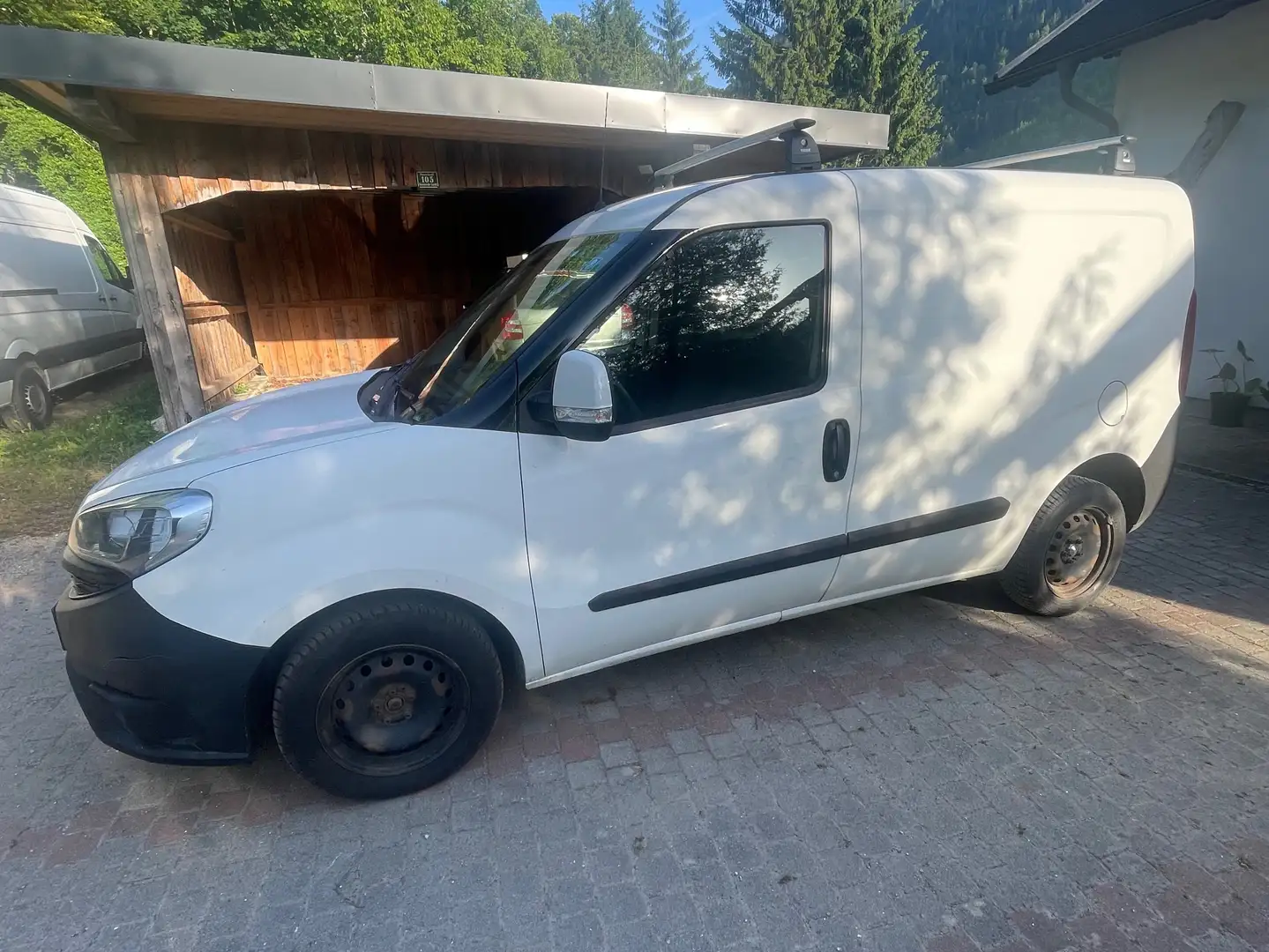 Fiat Doblo Doblo Basis 1,3 MultiJet Start Weiß - 1