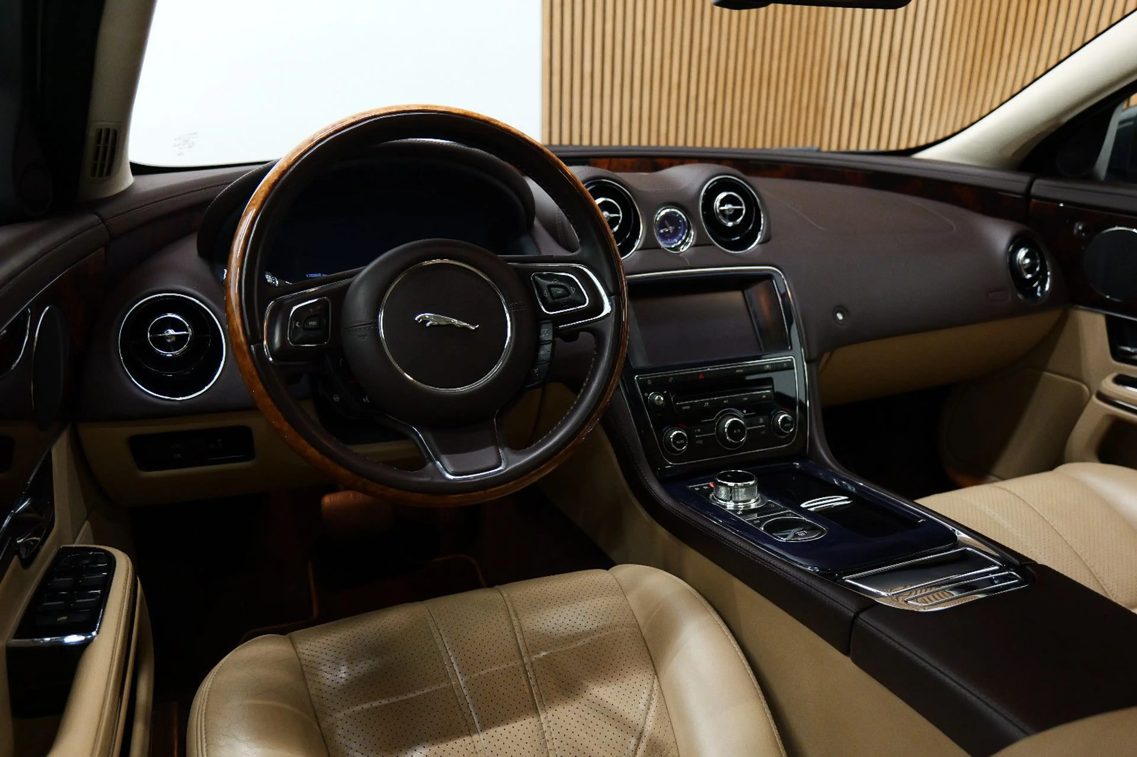 Jaguar XJ 3.0 D V6 Premium Luxury*Garantie*Finanzierung — photo 11