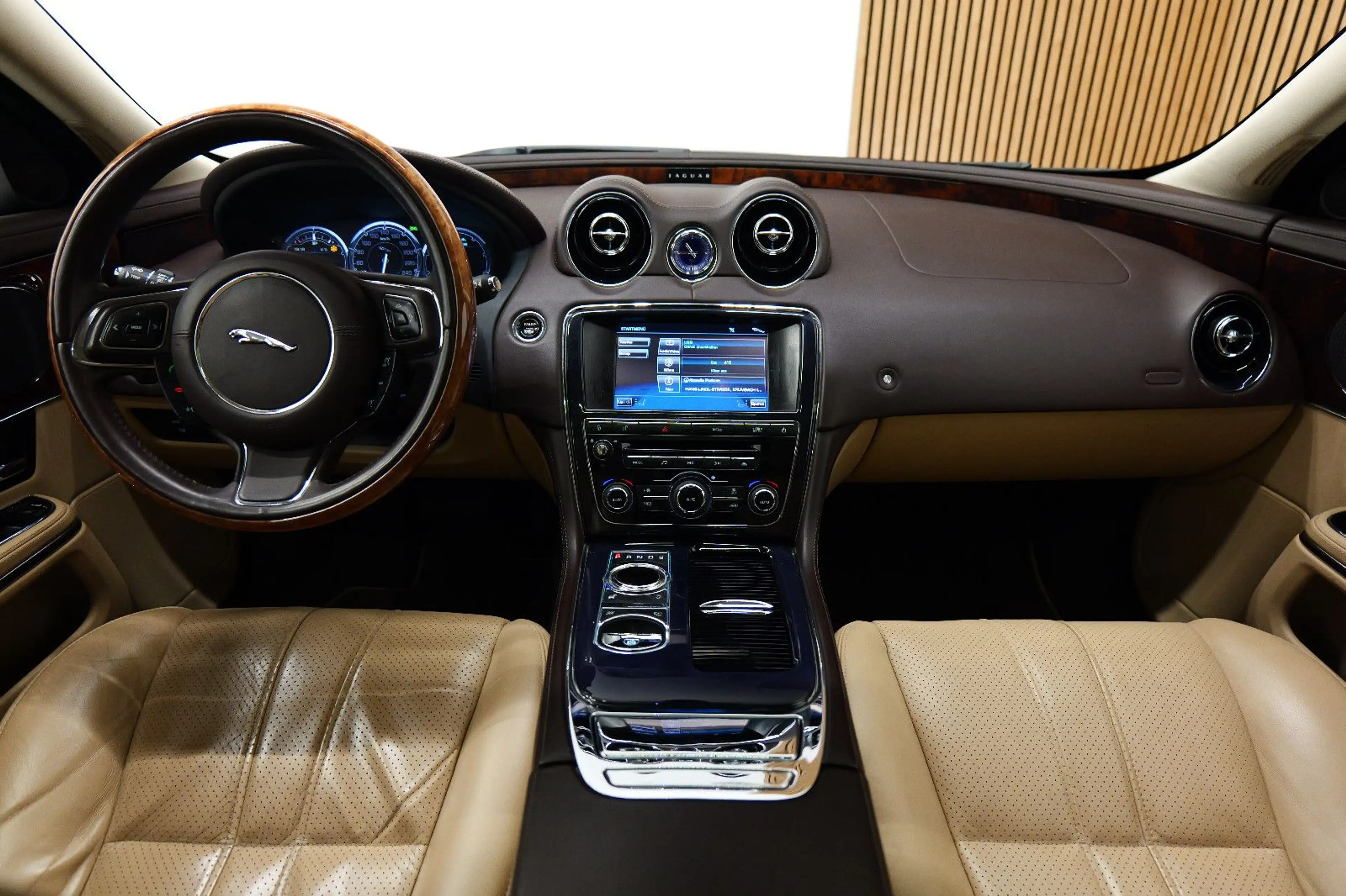 Jaguar XJ 3.0 D V6 Premium Luxury*Garantie*Finanzierung — photo 13