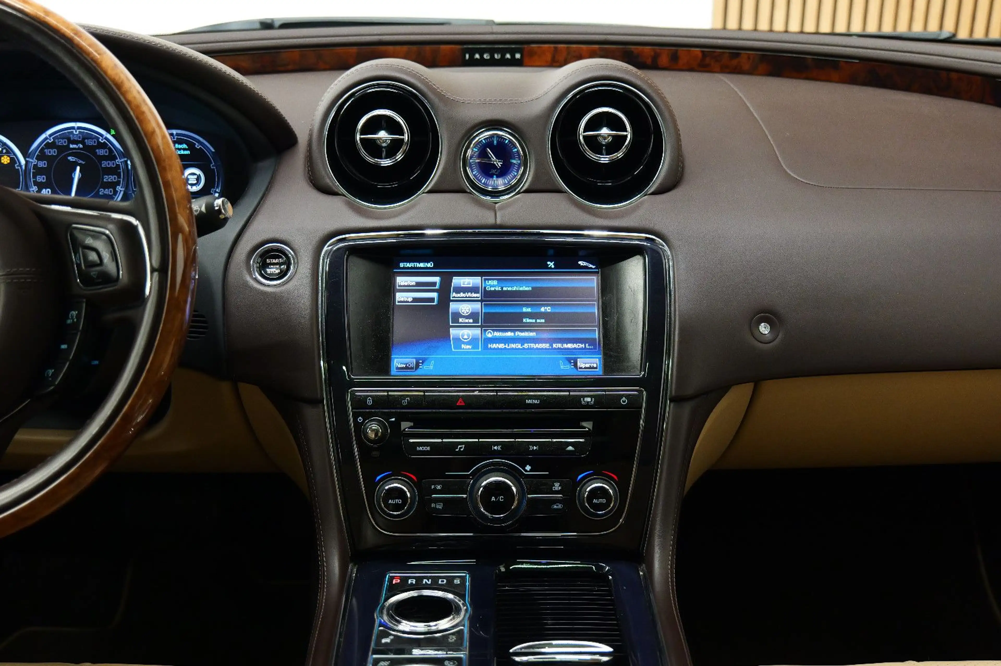 Jaguar XJ 3.0 D V6 Premium Luxury*Garantie*Finanzierung — photo 14