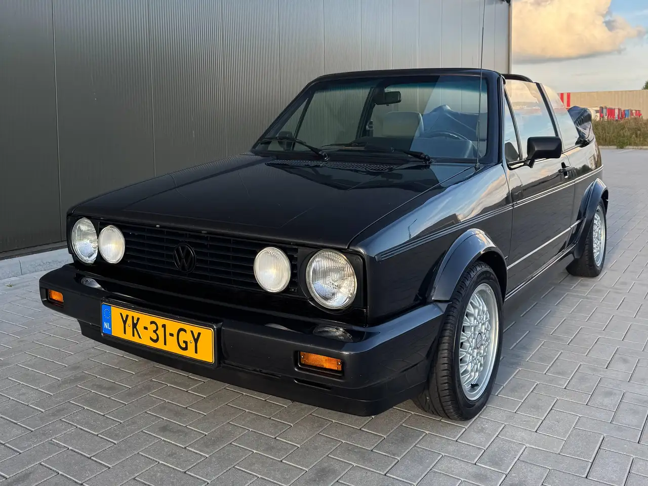 Volkswagen Golf Cabriolet 1.8 Karmann (72Kw U9), foto 2