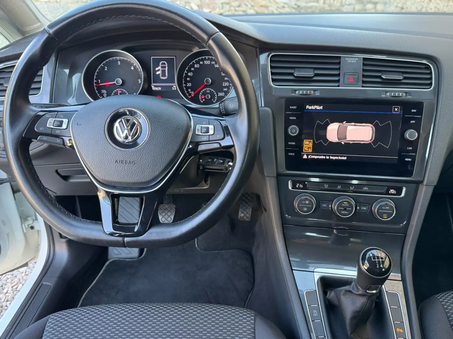 Volkswagen Golf 1.6TDI Ready2GO 85kW Blanco - 2