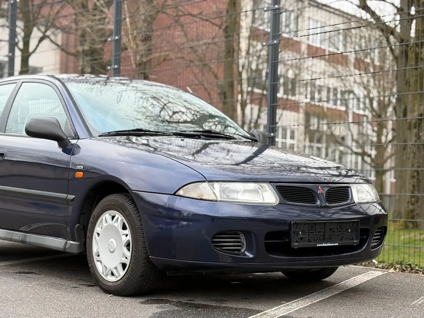 Mitsubishi Carisma GDI LX  Klima Azul - 1