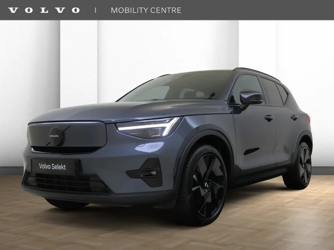 Volvo EX40 2026