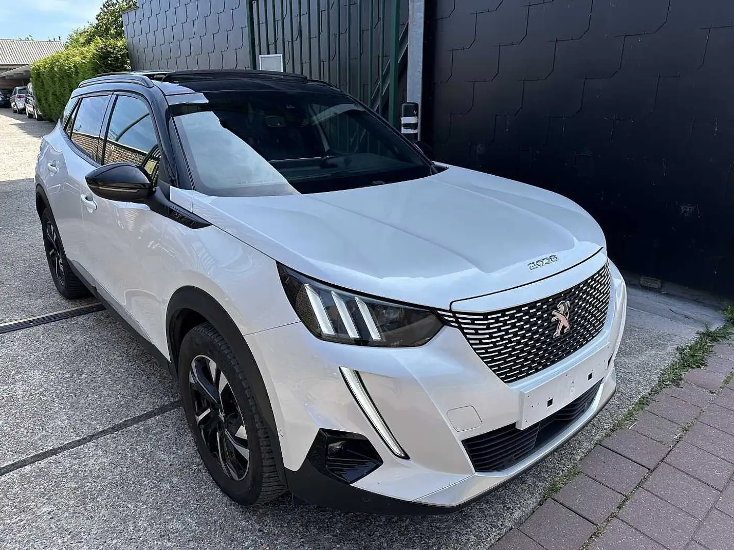 Peugeot e-2008 MET 60DKM EDITION GT Pack Blanc - 2