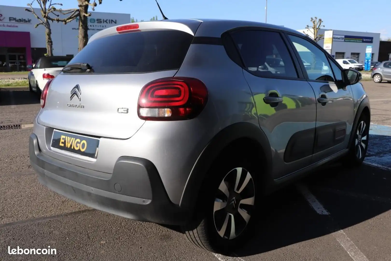 Citroen C3 Citroën GENERATION-III 1.2 110 C-SERIES START-STOP Gris - 2