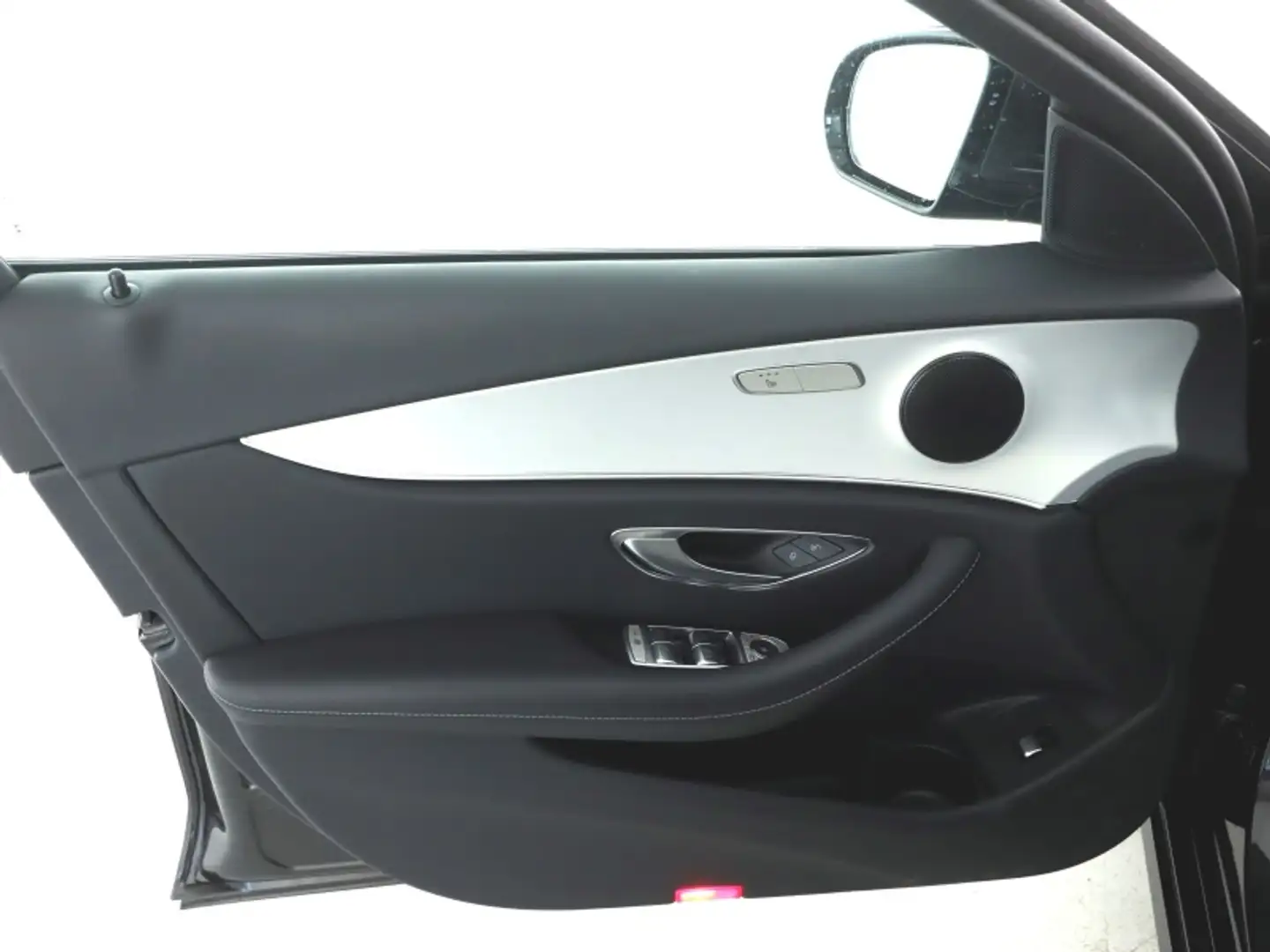 Mercedes-Benz E 220 d T Avantgarde/9G/LED/Kamera/Spur-P./Navi/ Grau - 2