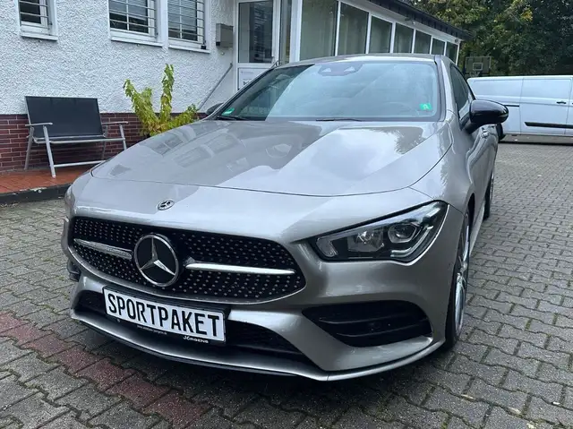 Mercedes-Benz CLA 250 /AMG Line