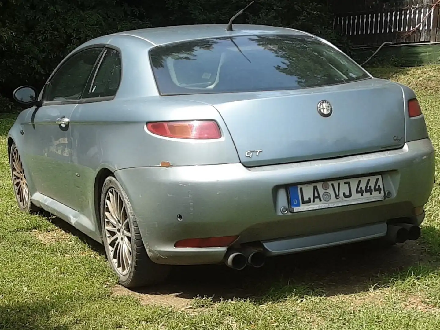 Alfa Romeo GT 1.9 JTD M-Jet Distinctive, TÜV 7.26 Plateado - 2