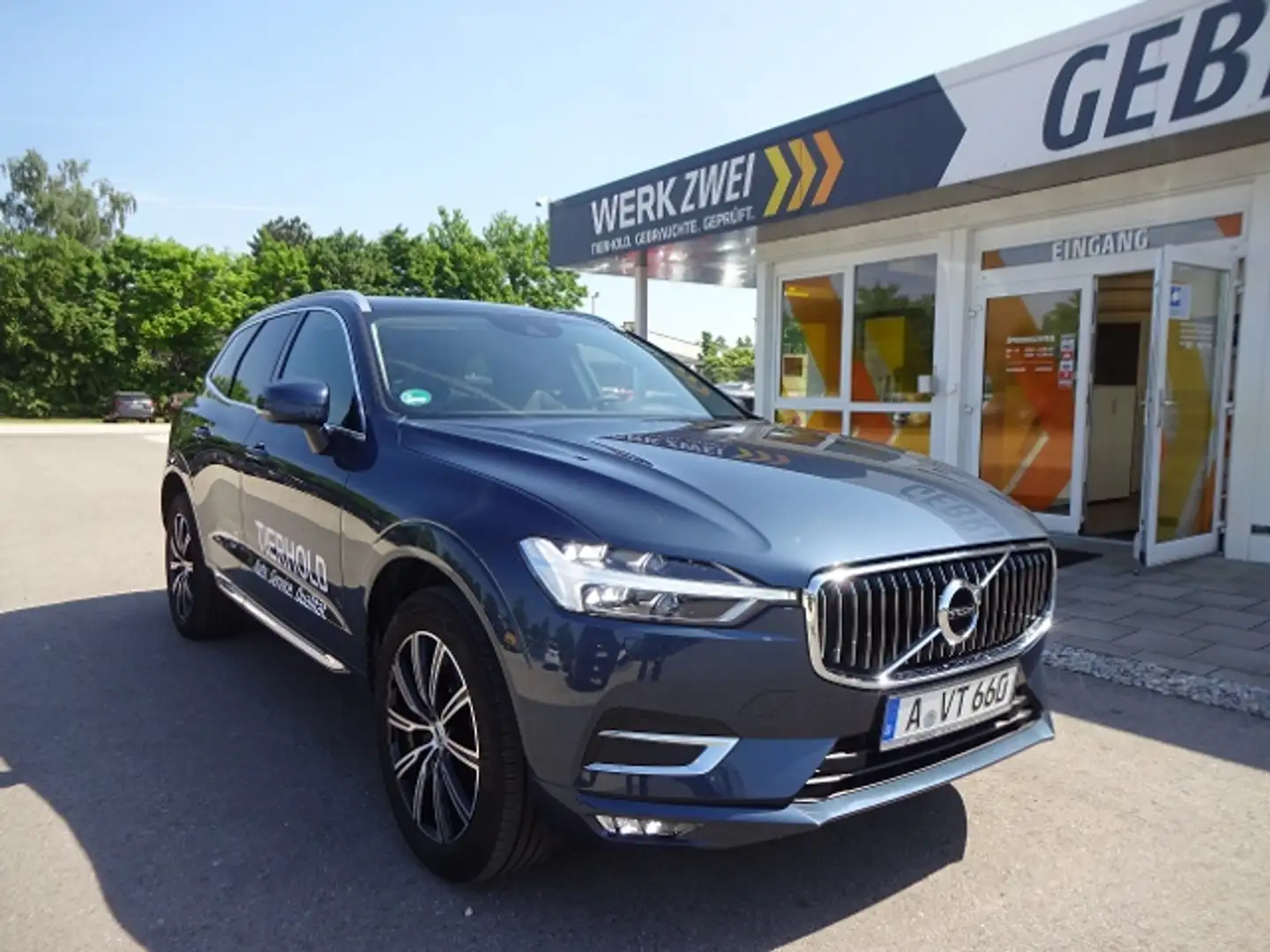 Volvo XC60 B5 Inscription AWD Standhzg. Leder schwarz Blau - 2