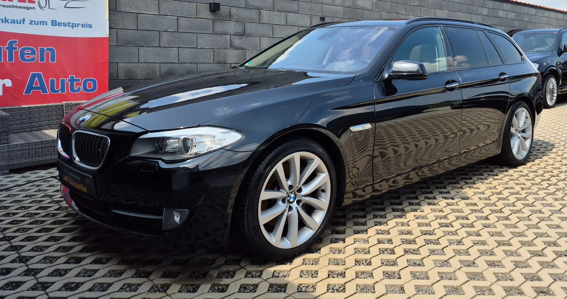 BMW 530 530d*PANOR*HUD*LEDER*KAMERA*AHK*MEMORY*8FACH*XENON Negro - 1