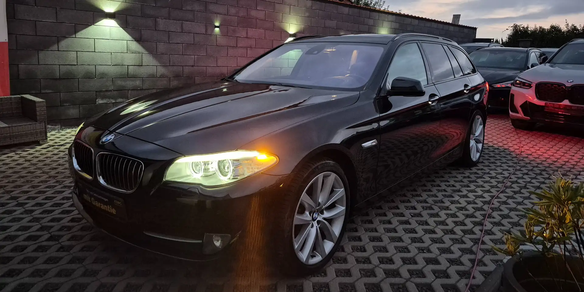 BMW 530 530d*PANOR*HUD*LEDER*KAMERA*AHK*MEMORY*8FACH*XENON Negro - 2