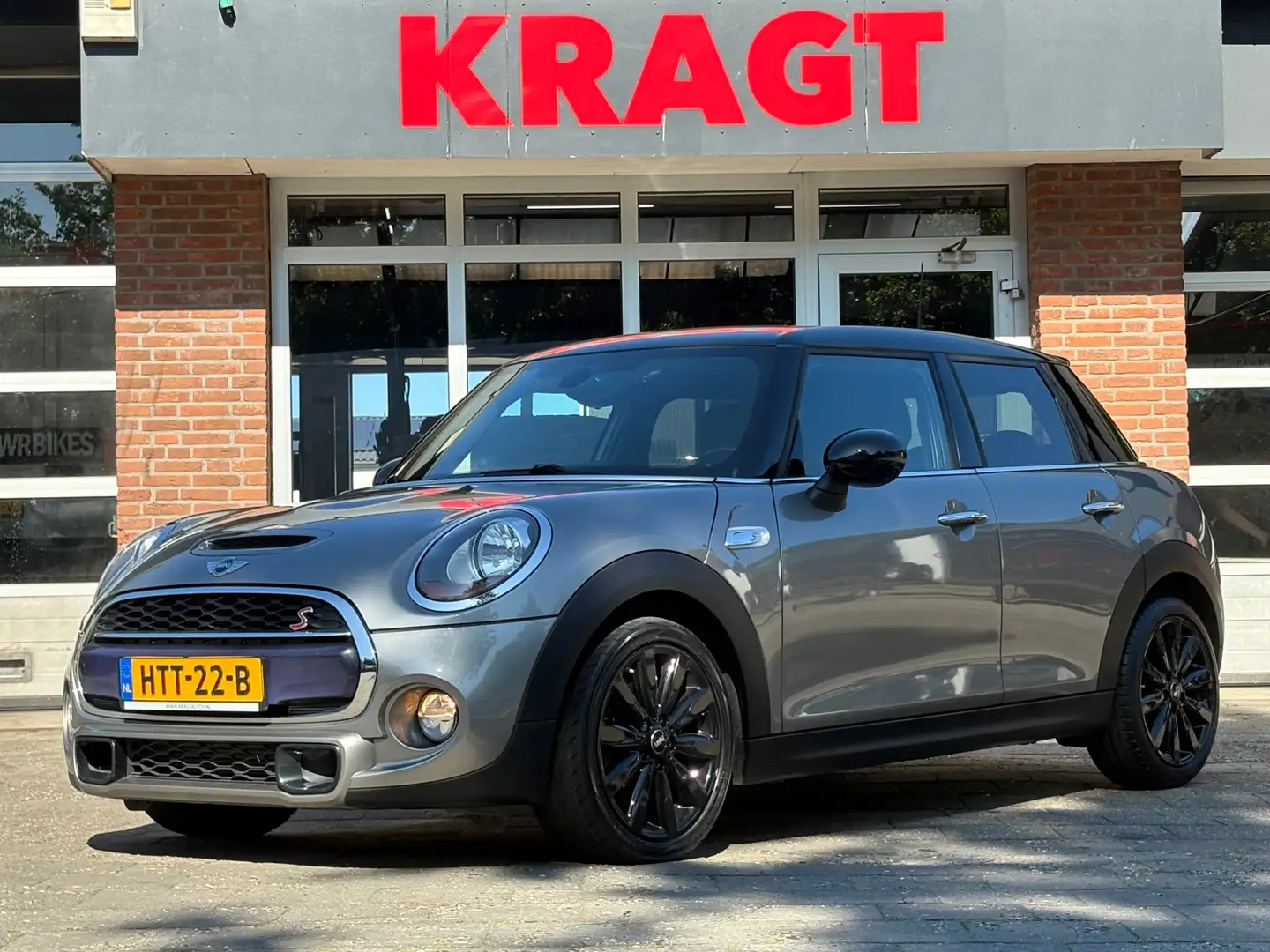 MINI Cooper S Mini Pepper 2.0 192 pk - 5drs - AUTOMAAT - leder - Gris - 1