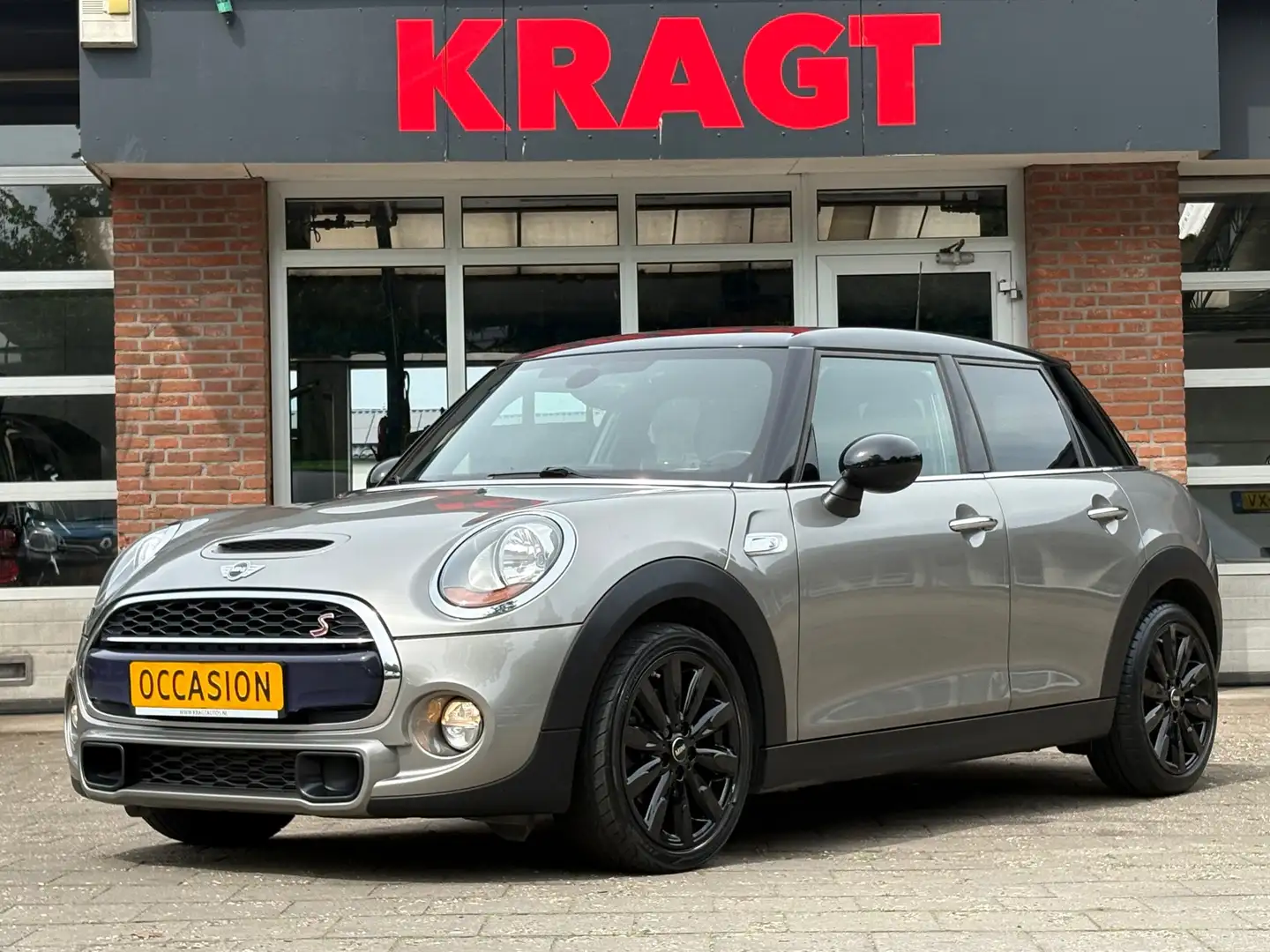MINI Cooper S Mini Pepper 2.0 192 pk - 5drs - AUTOMAAT - leder - Gris - 1