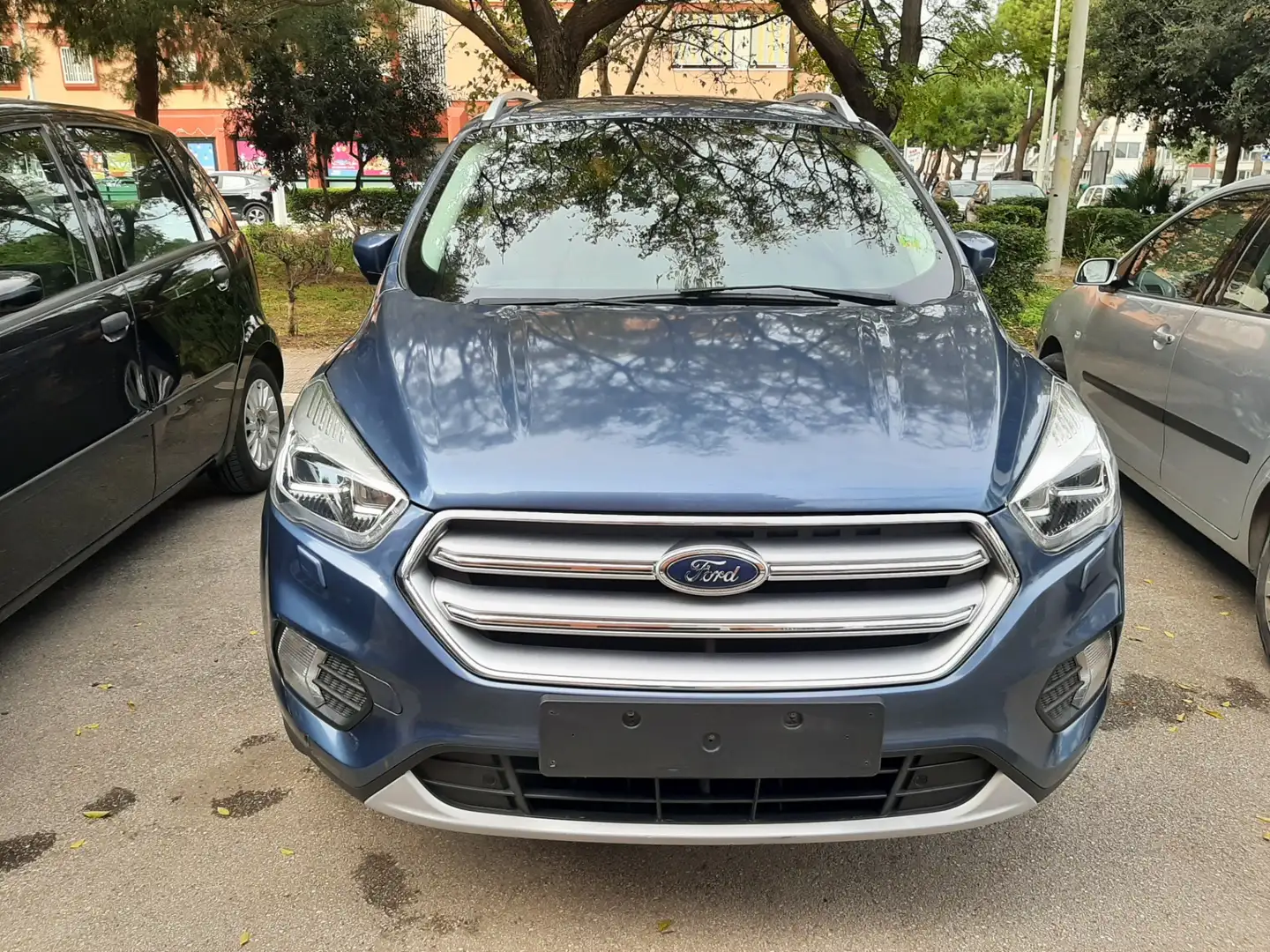 Ford Kuga 1.5 TDCI 120 CV S&S 2WD TITANIUM Blau - 1