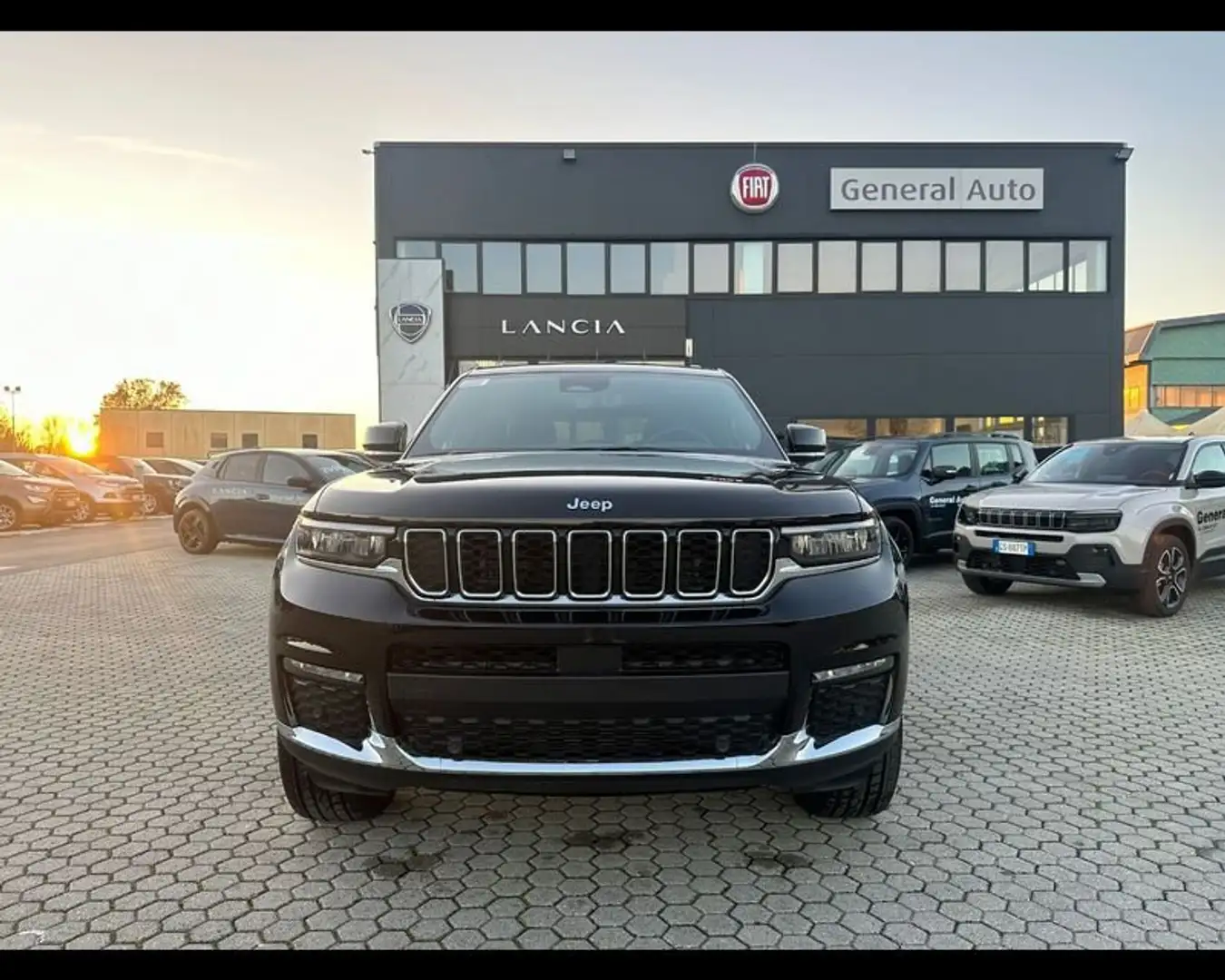 Jeep Grand Cherokee PLUG-IN HYBRI 4xe Plug-In Hybrid 424 Limited 2.0 Nero - 2