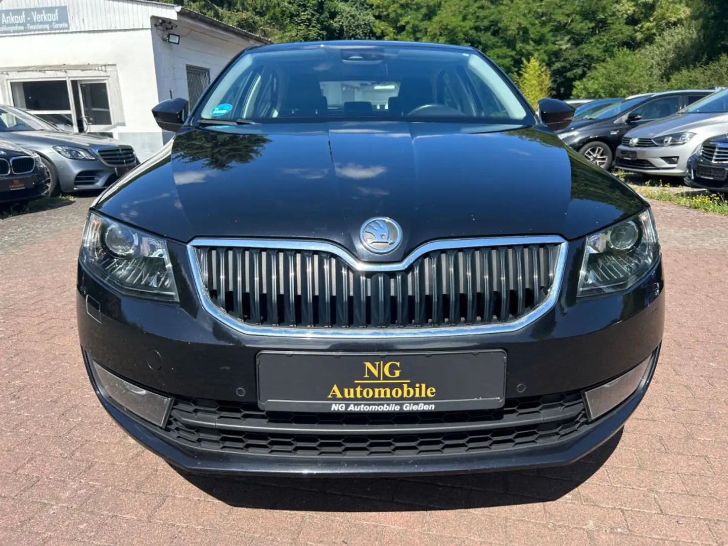 Skoda Octavia Lim. Elegance *Xenon*Navi*SHZ*PDC* Nero - 2
