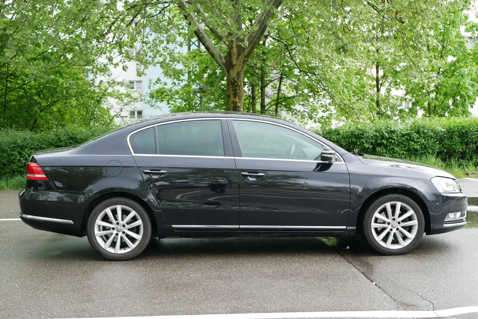 Volkswagen Passat Чёрный - 2