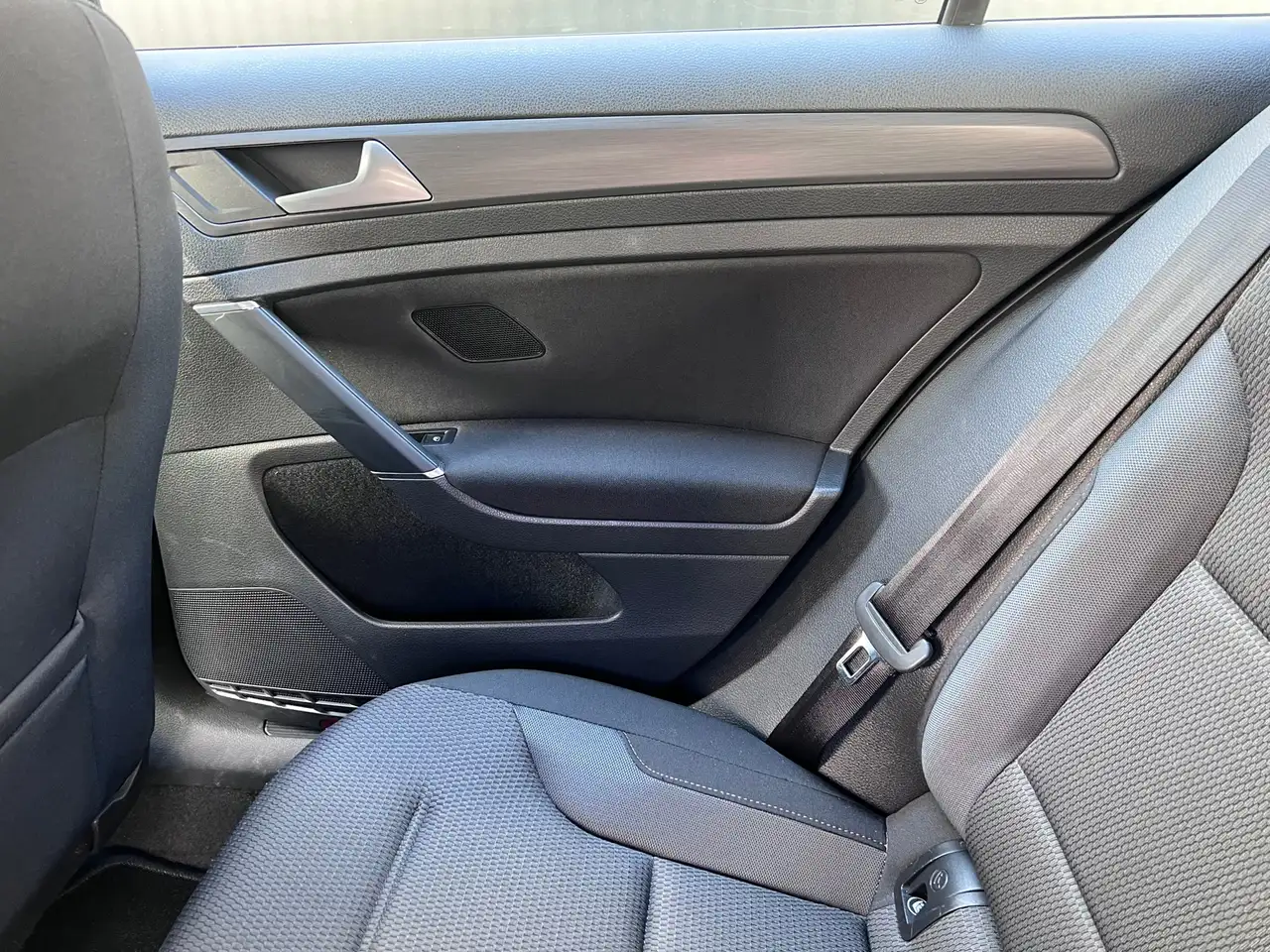 Volkswagen Golf — photo 14 sur 39