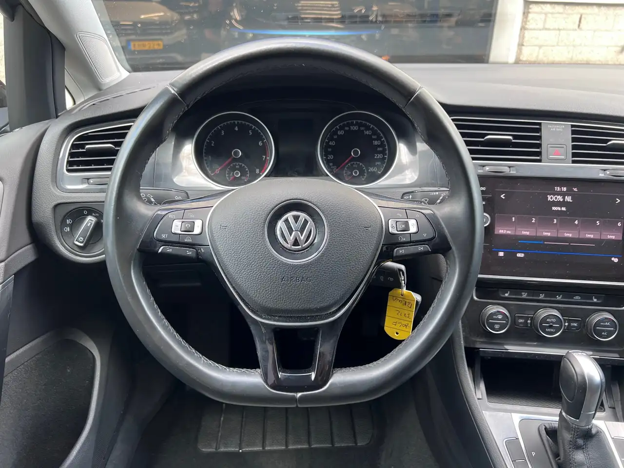 Volkswagen Golf — photo 26 sur 39