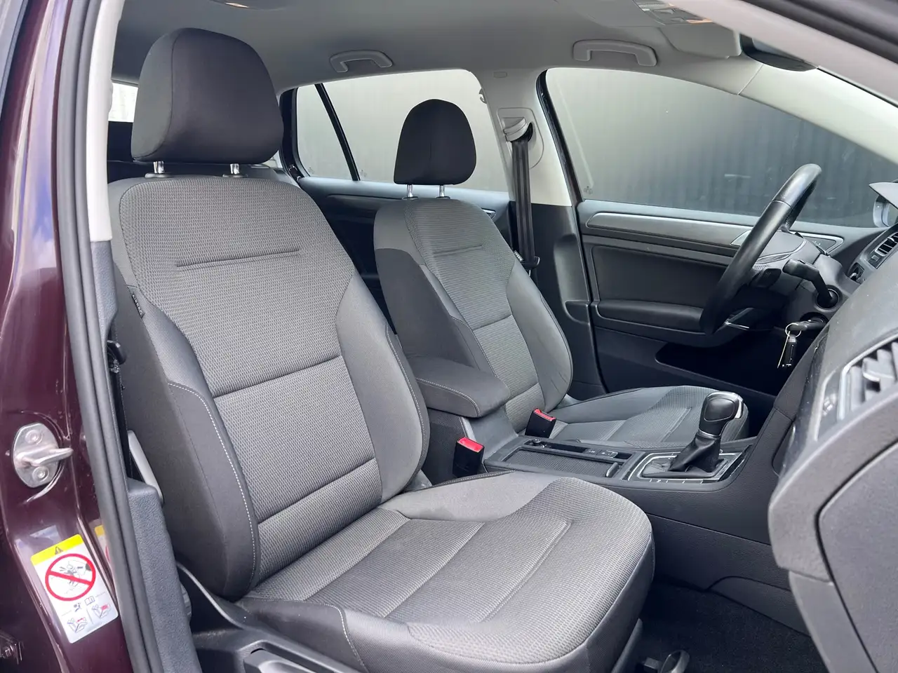 Volkswagen Golf — photo 19 sur 39