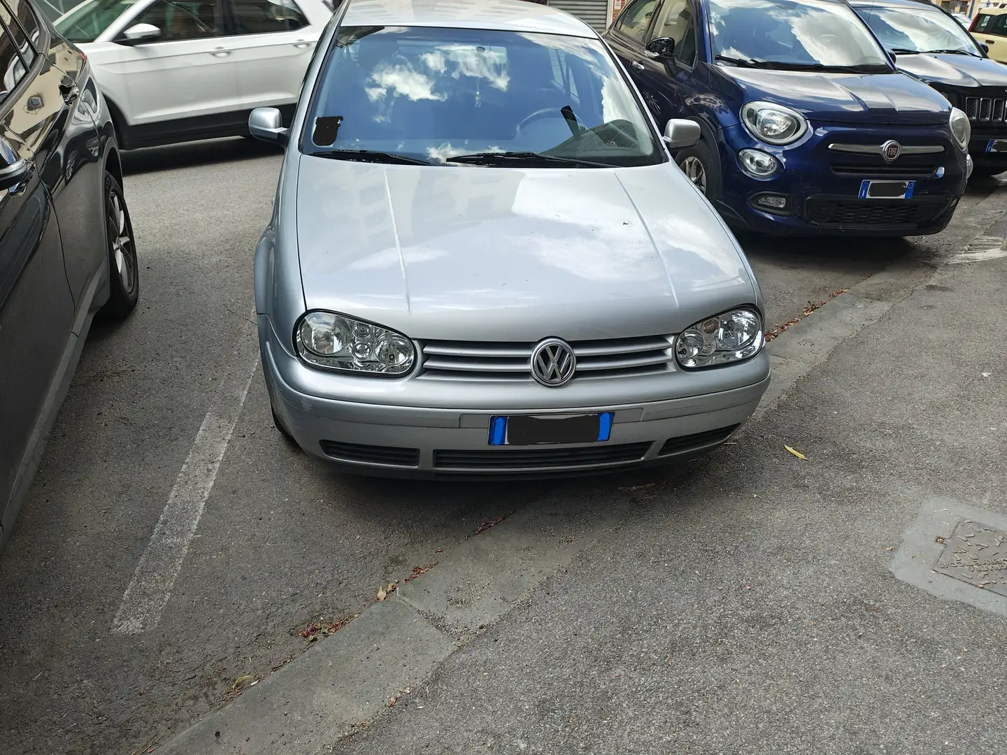 Volkswagen Golf Golf 5p 1.6 Highline 105cv Argento - 2