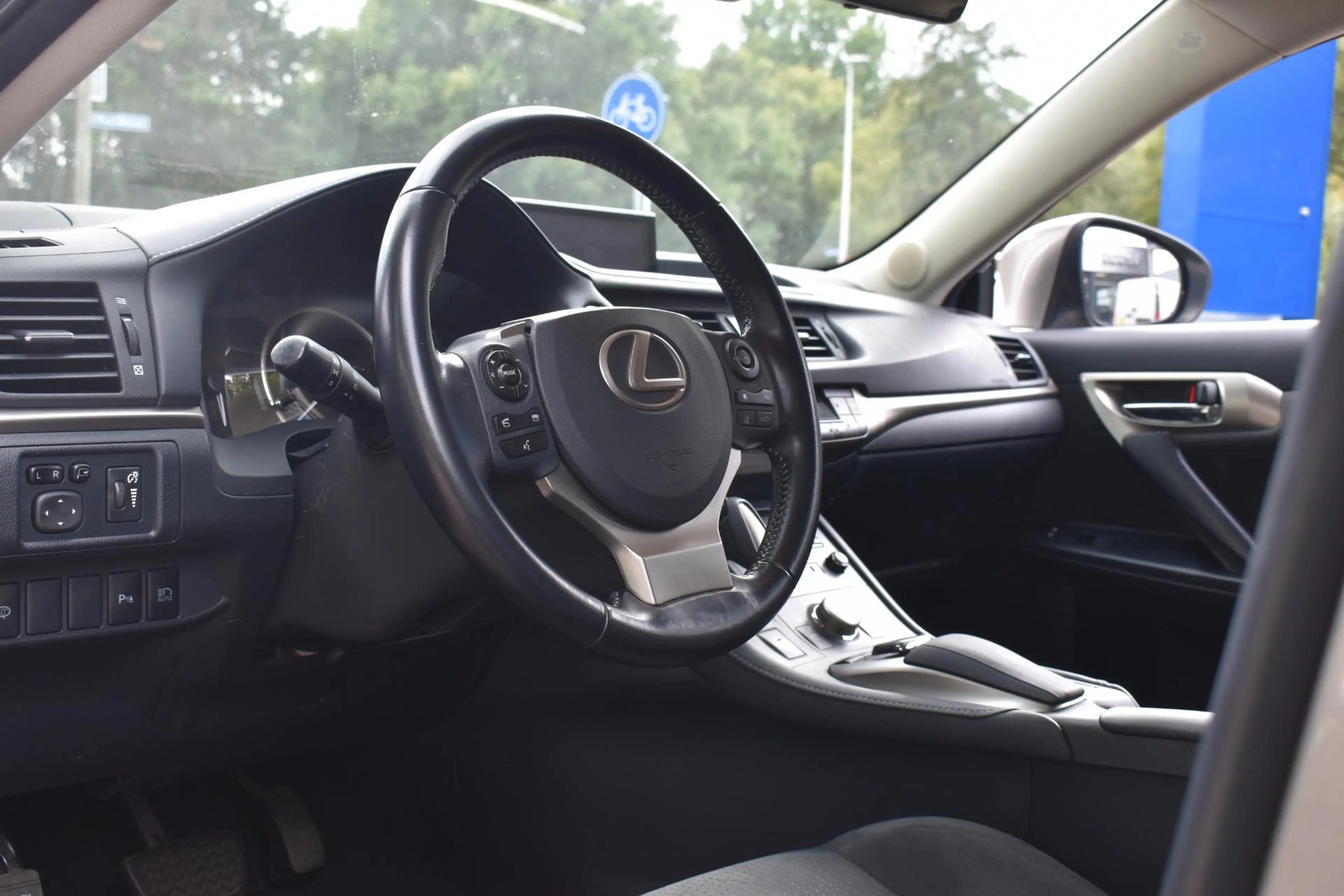 Lexus CT 200h Sport Edition Navigatie | Camera | Keyless | Adapt — photo 2
