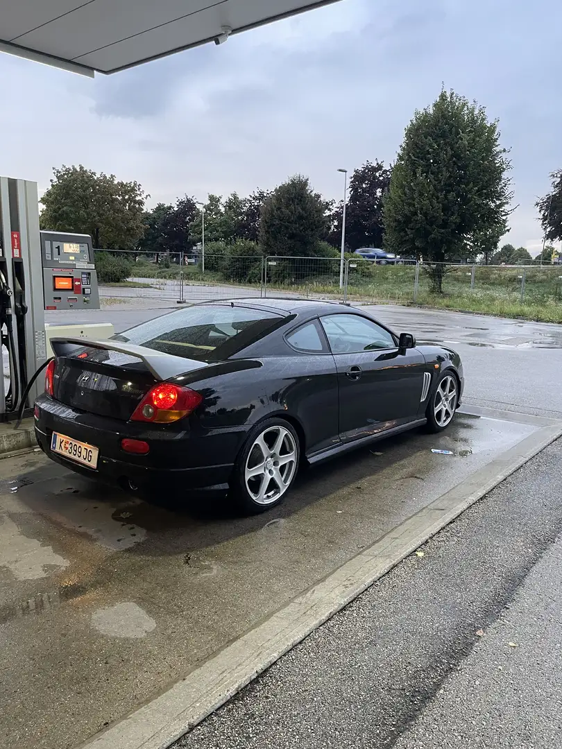 Hyundai Tiburon Coupe 2.7 L V6 - 1