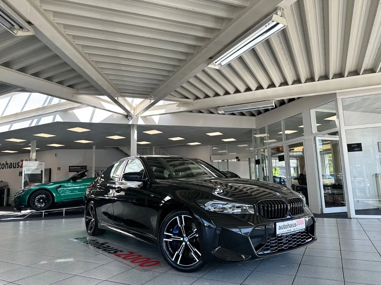 BMW 318 i M Sportpaket PRO AUT./LED/WIDESCREEN Schwarz - 1