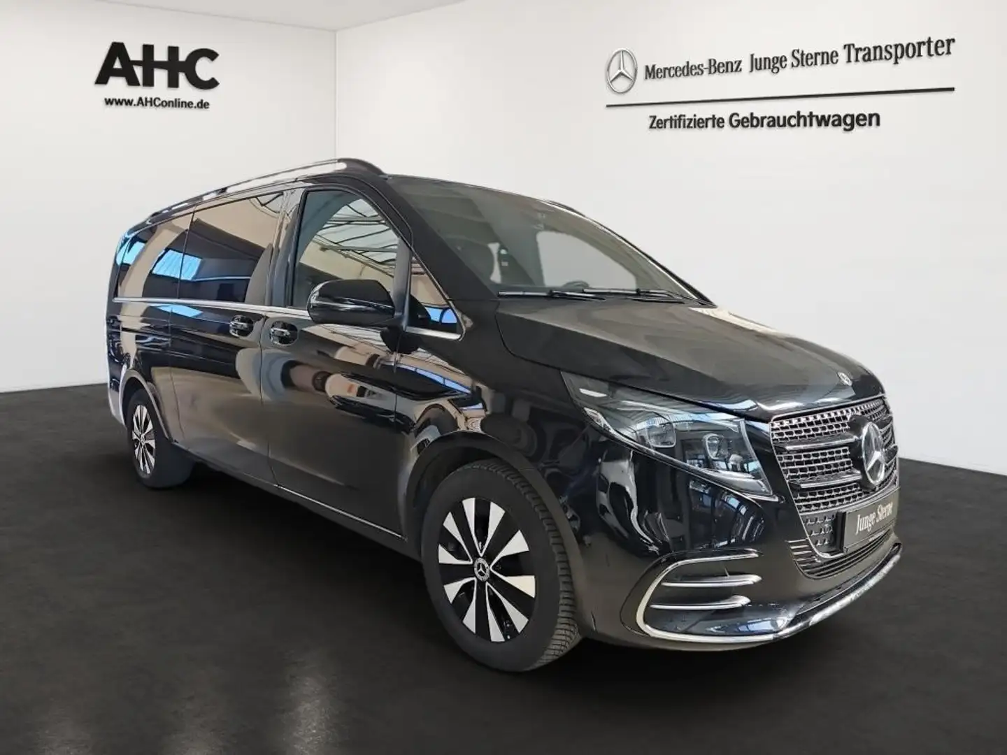 Mercedes-Benz V 300 AVG extralang 8 Sitze STHZ ele.ST AMGFront Schwarz - 2