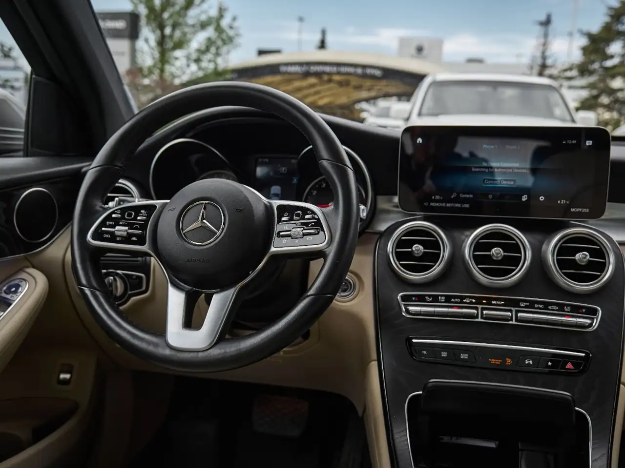 Mercedes-Benz GLC снимка Mercedes-Benz GLC