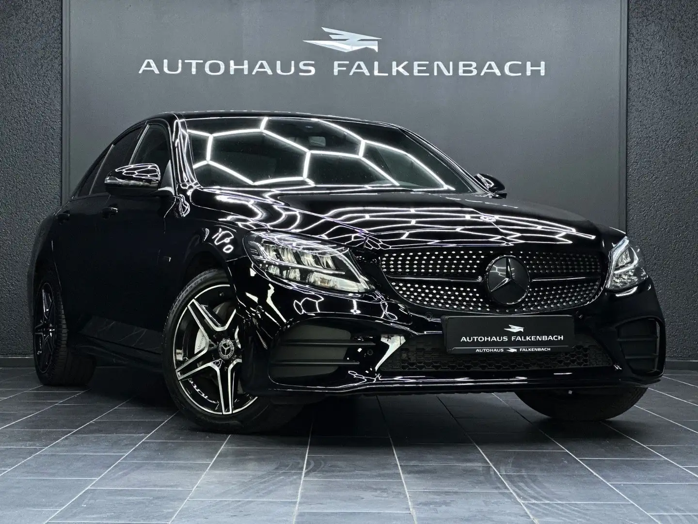 Mercedes-Benz C 300 E*LIMO*AMG*DIGITAL*1.HAND*STHZ*NIGHT* Schwarz - 1