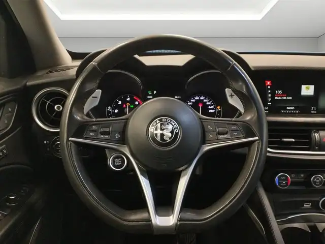 Alfa Romeo Stelvio view 10