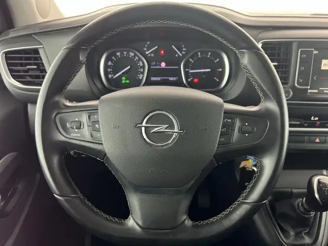Opel Zafira Life view 10