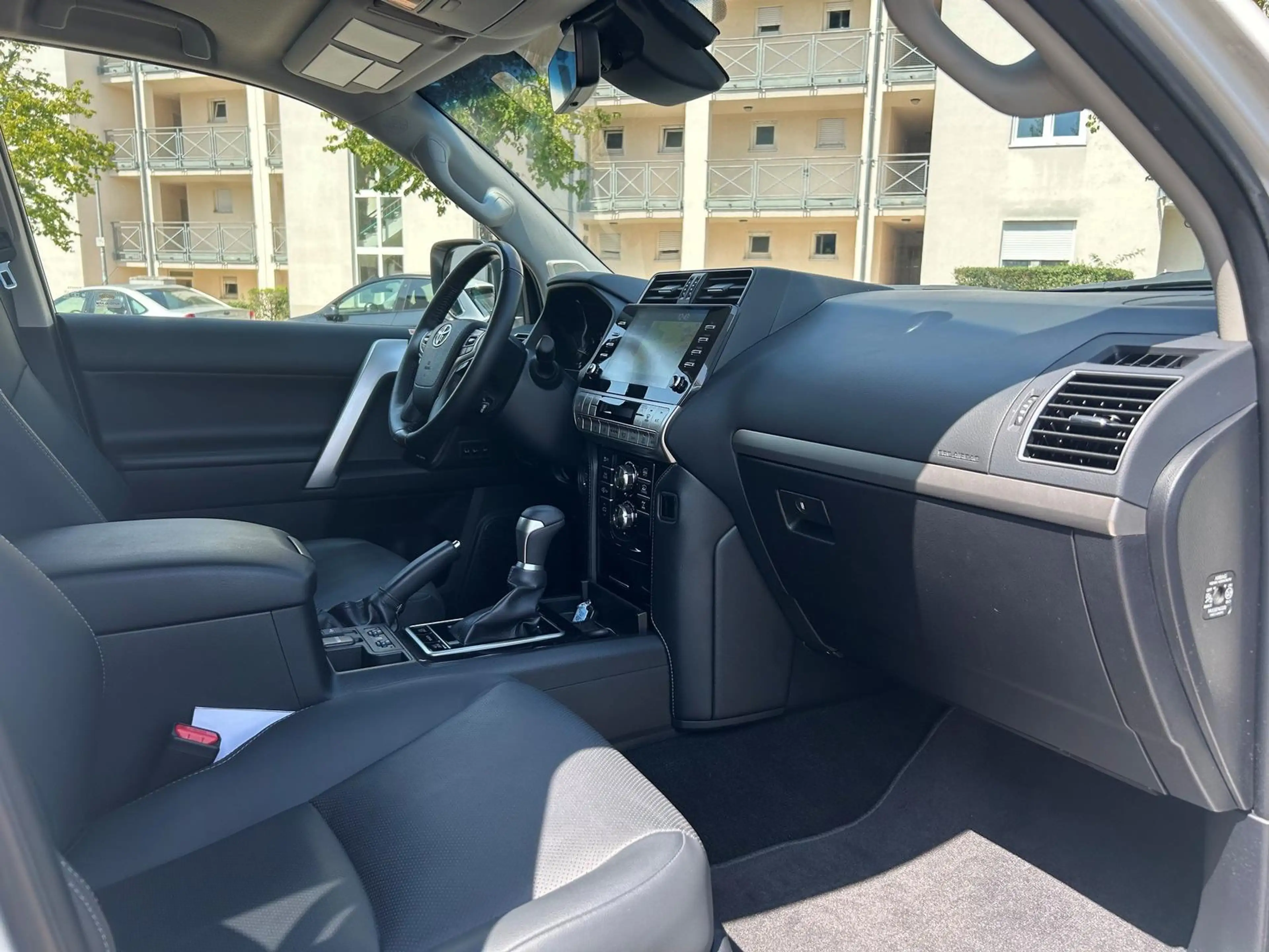 Toyota Land Cruiser 2.8 Tec AHK 360° Sitzbelüftung — photo 9
