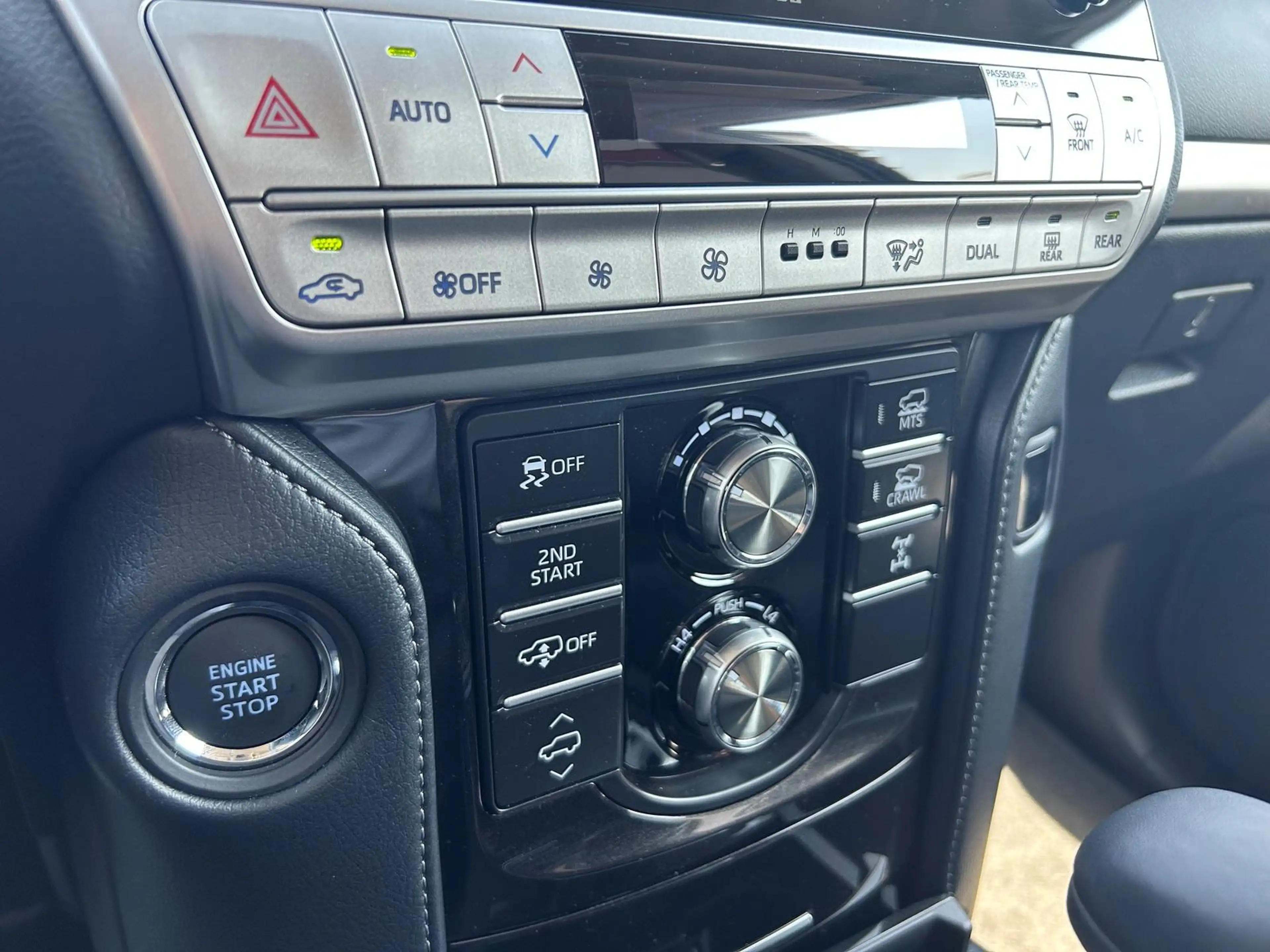 Toyota Land Cruiser 2.8 Tec AHK 360° Sitzbelüftung — photo 12