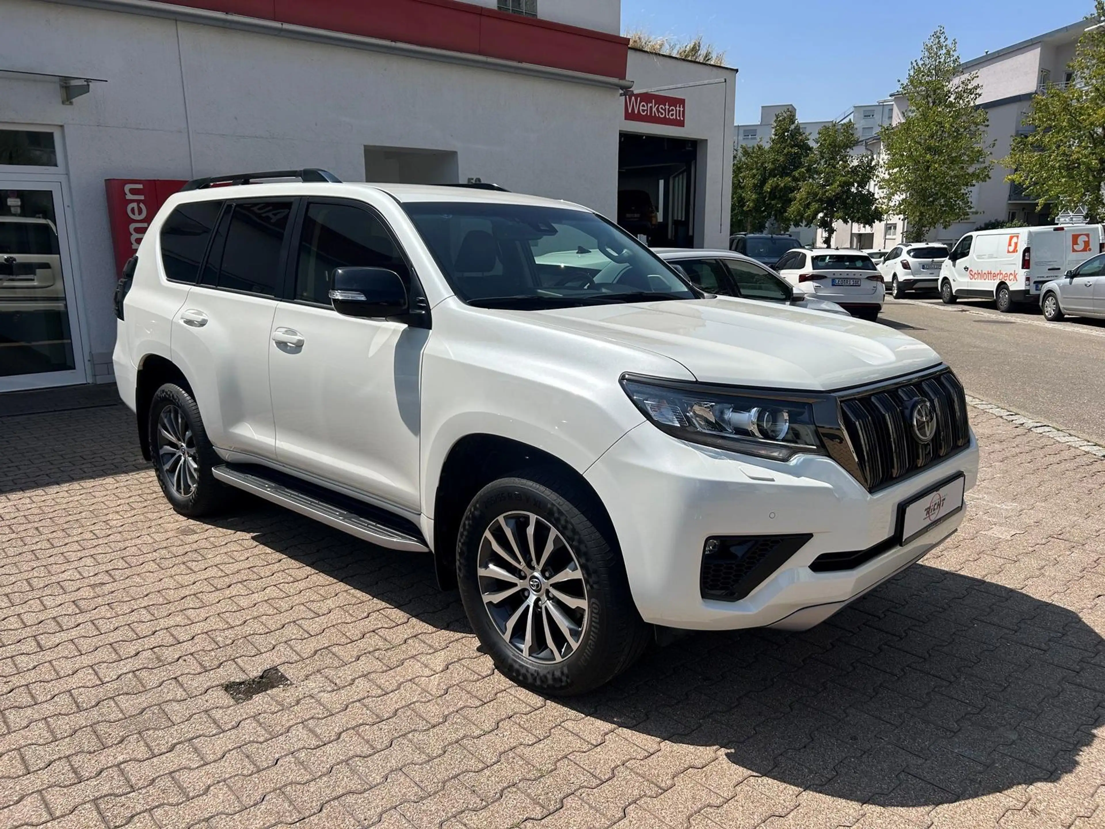 Toyota Land Cruiser 2.8 Tec AHK 360° Sitzbelüftung — photo 4