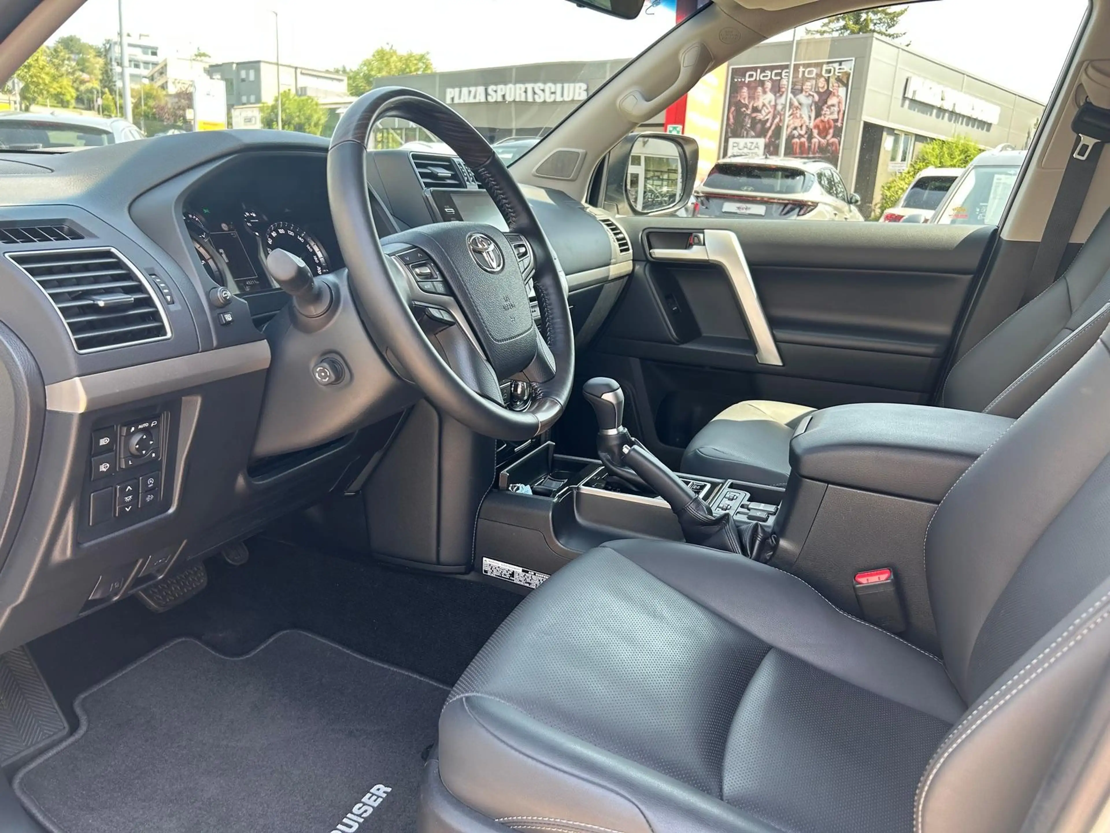Toyota Land Cruiser 2.8 Tec AHK 360° Sitzbelüftung — photo 7