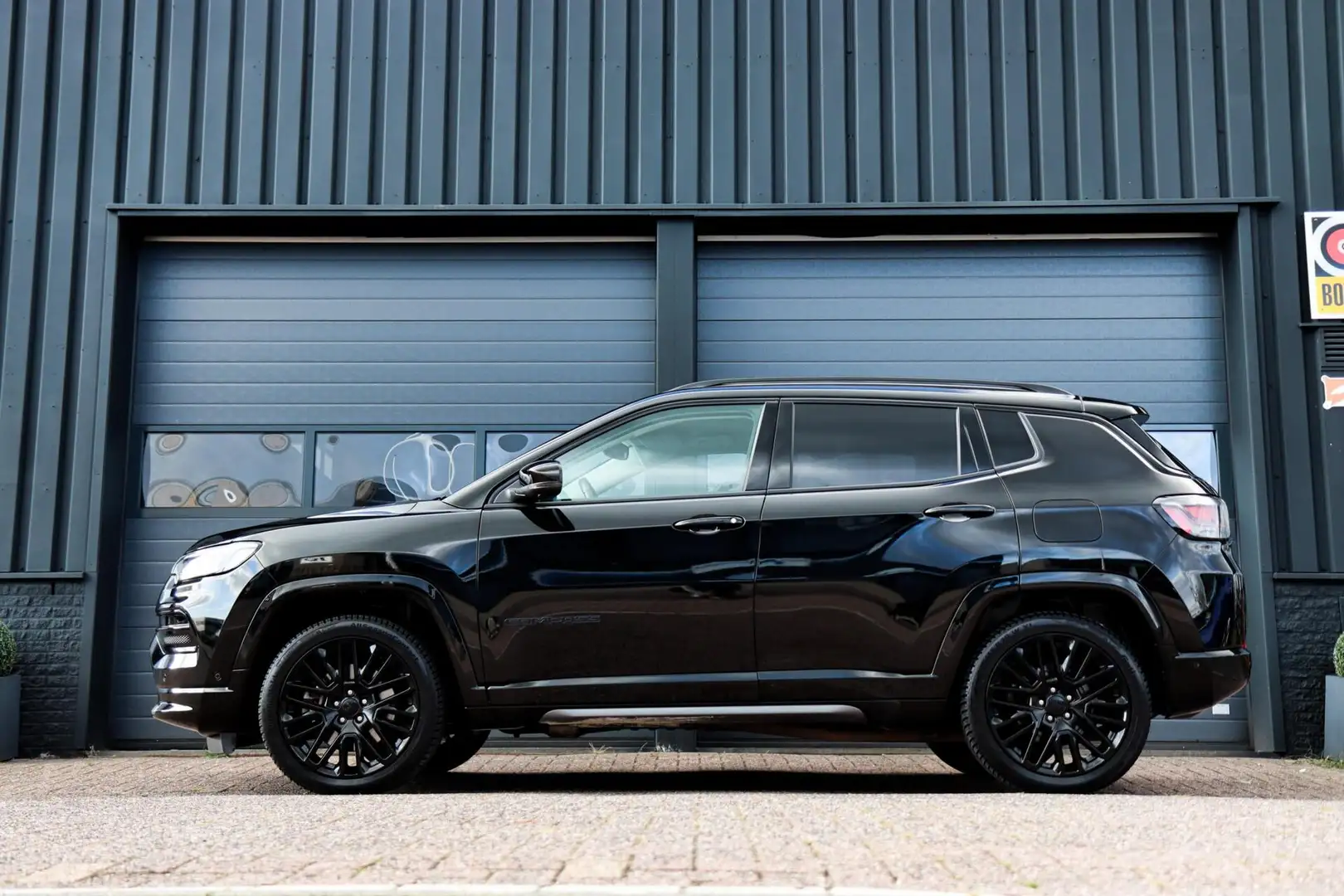 Jeep Compass 4xe 240 Plug-in Hybrid S /CAMERA/STOEL+STUURVERW./ Negro - 2